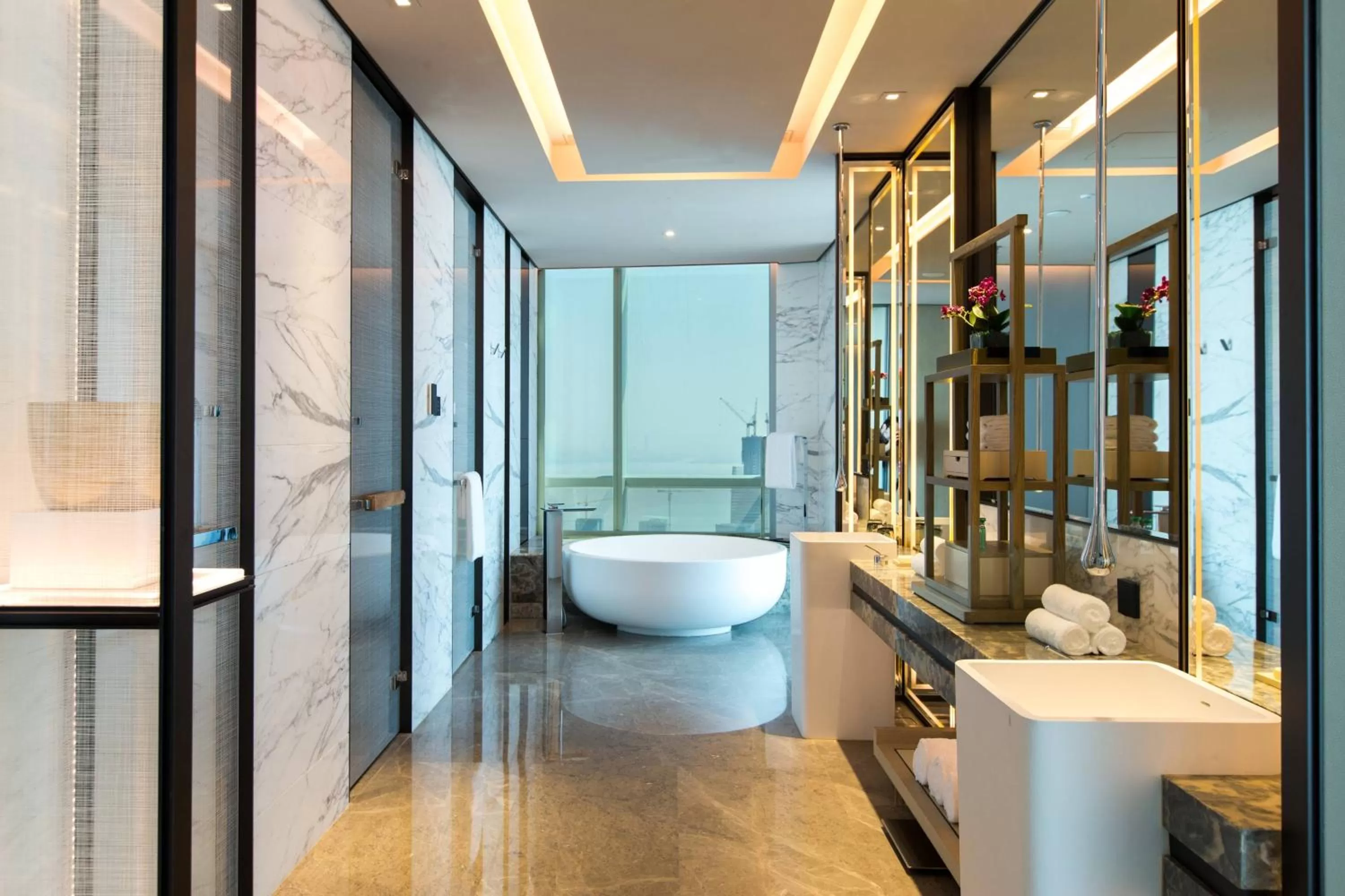 Bathroom in Shenzhen Marriott Hotel Nanshan