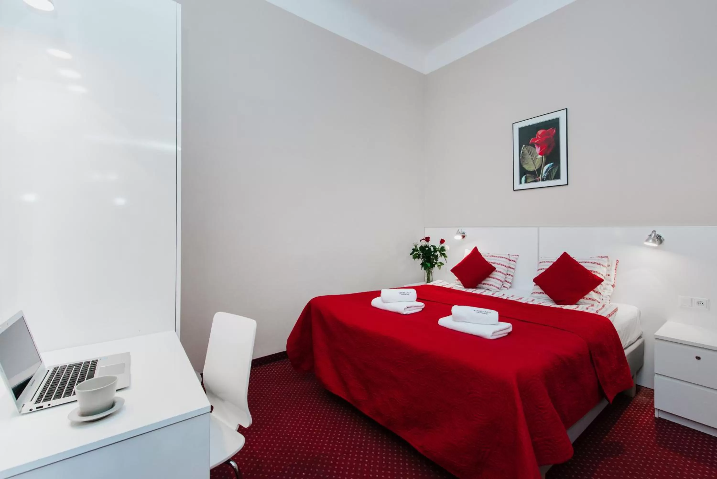 Bed in Rembrandt Aparthotel