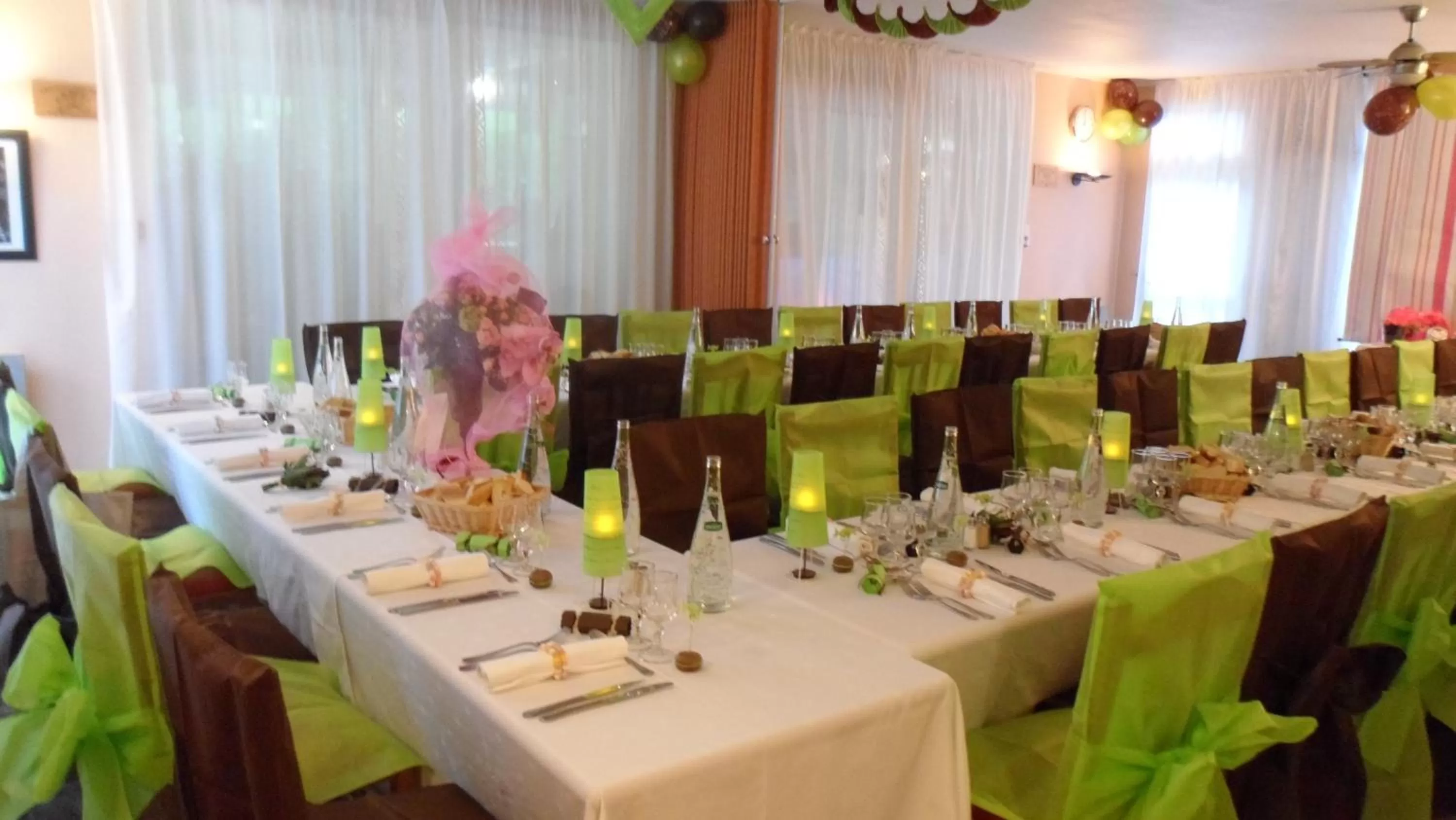 Restaurant/places to eat in Logis Hôtel - Le Relais du Parisis