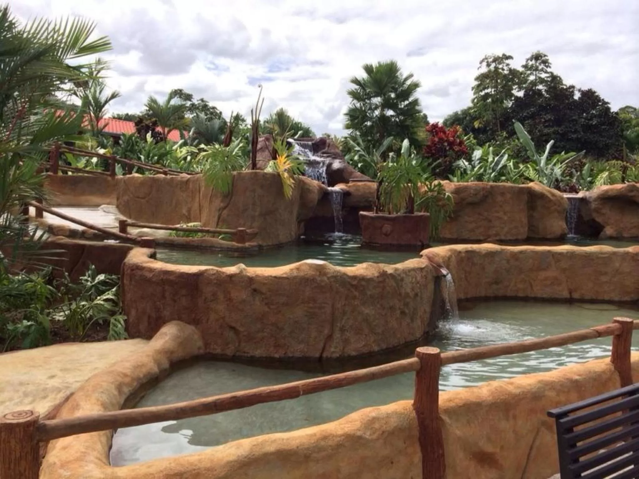 Swimming pool in Volcano Lodge, Hotel & Thermal Experience
