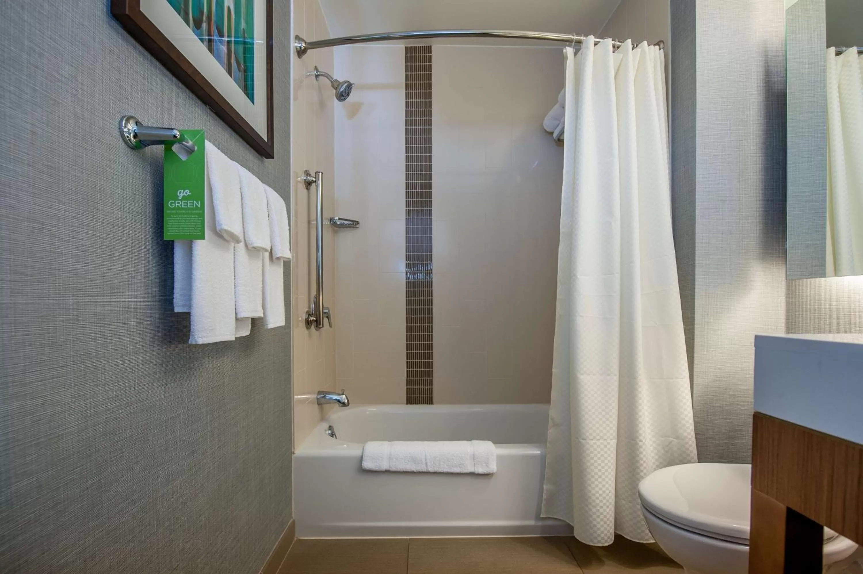 Bathroom in Hyatt Place Bowling Green