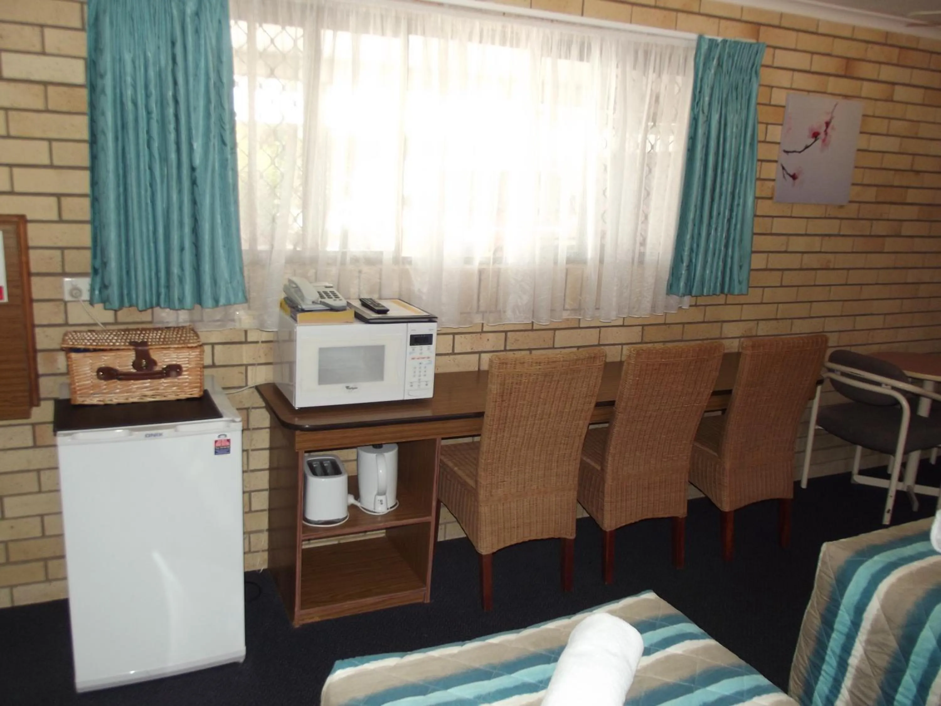 Bed in Bridge Street Motor Inn