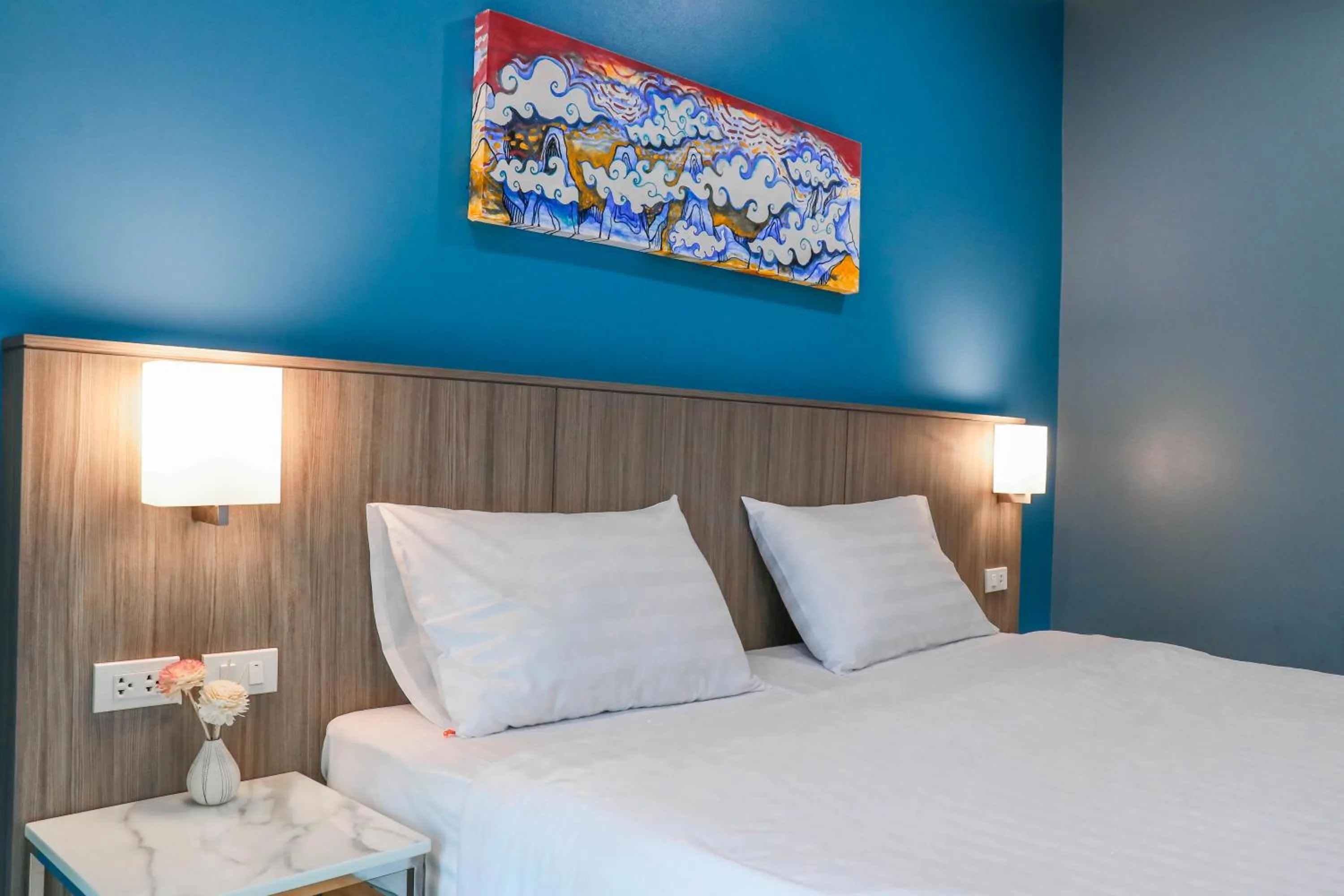 Bed in S2 Airport Residence