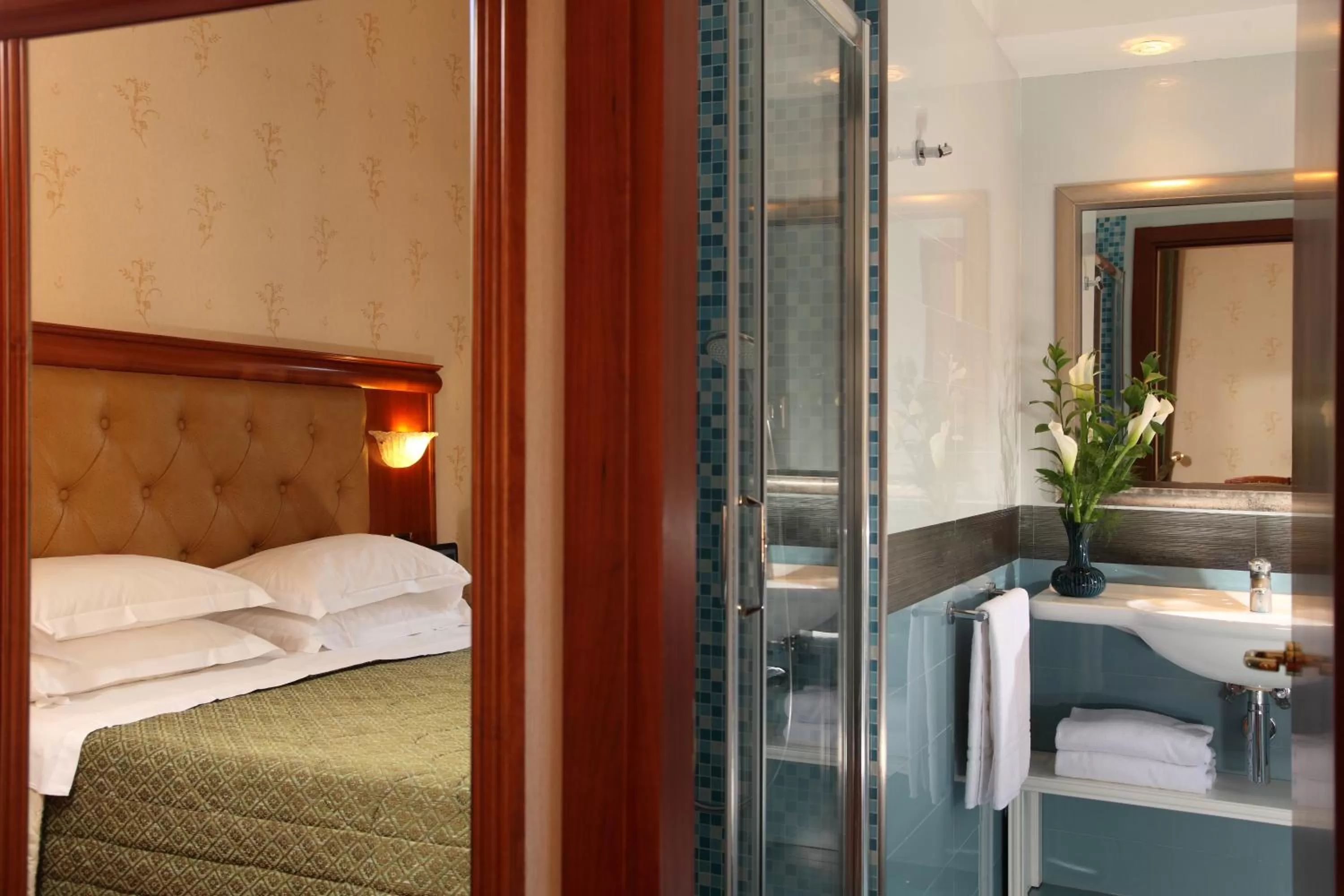 Bedroom, Bed in Hotel Serena srl