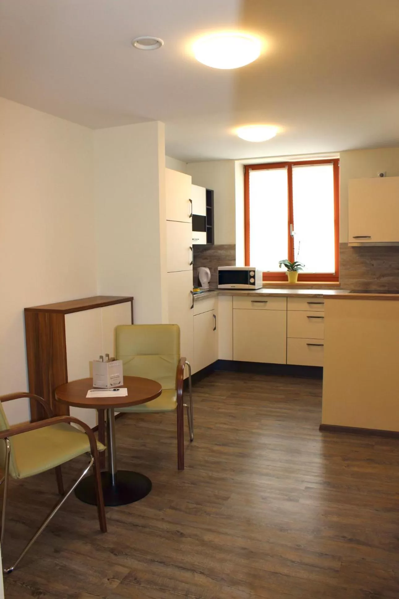 Coffee/tea facilities in greenpartment Boardinghouse Neustadt