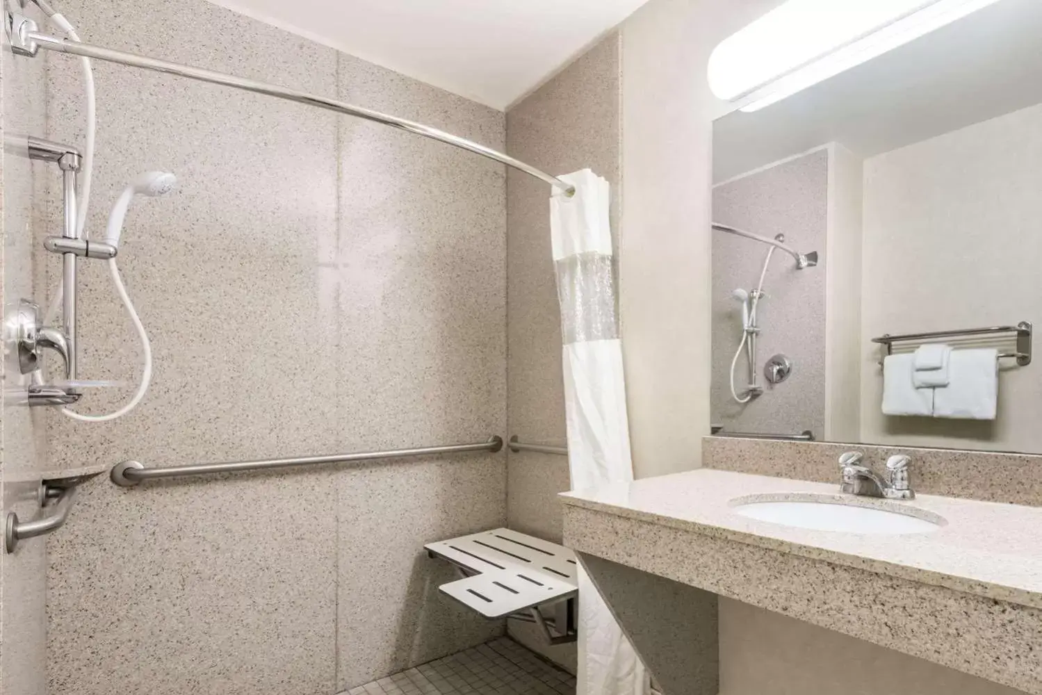 King Suite with One King Bed - Bathtub with Grab Bars - Mobility Accessible - Non-Smoking in Wingate by Wyndham Moab King Suite with One King Bed - Bathtub with Grab Bars - Mobility Accessible - Non-Smoking in Wingate by Wyndham Moab