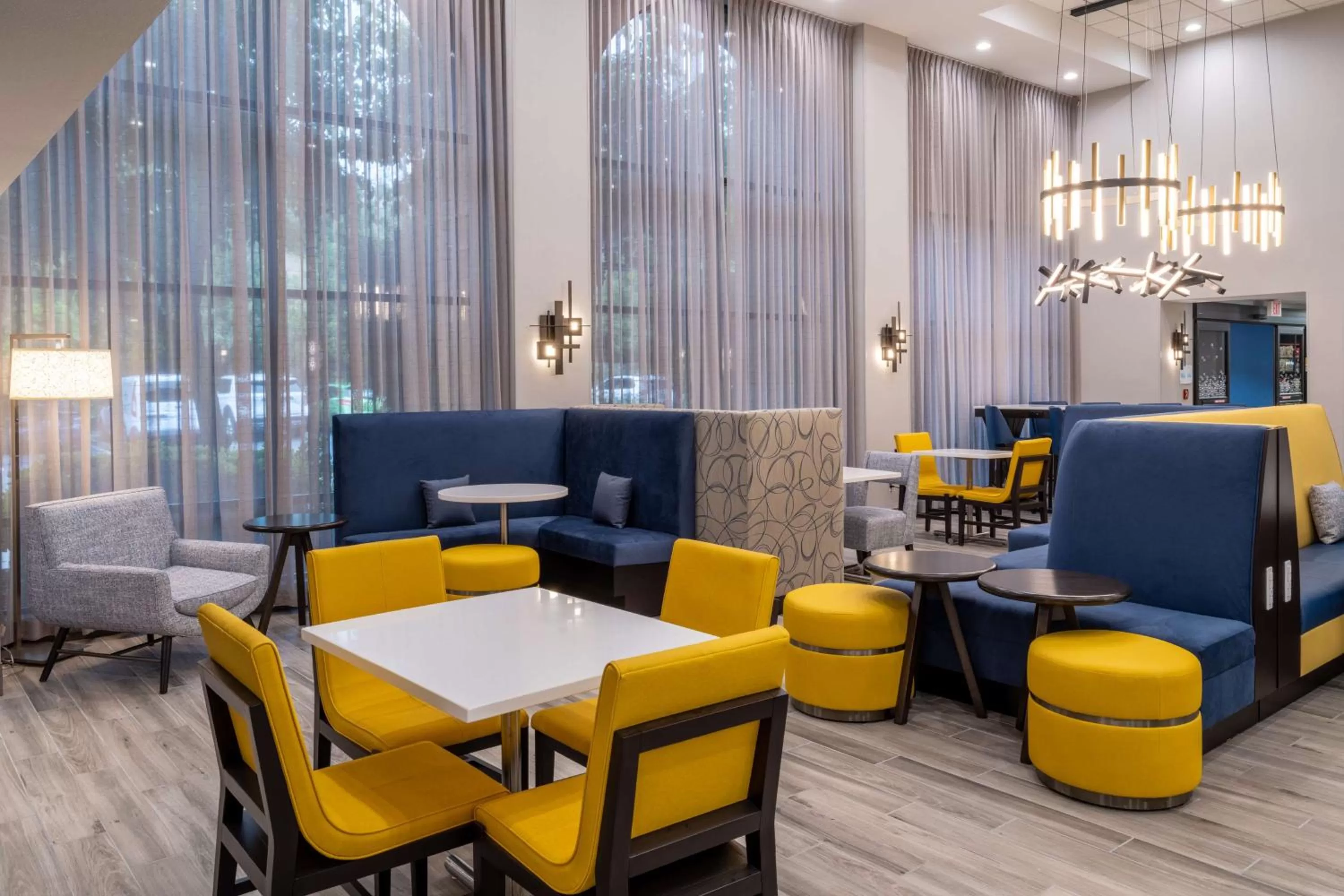 Lobby or reception in Hampton Inn & Suites Agoura Hills