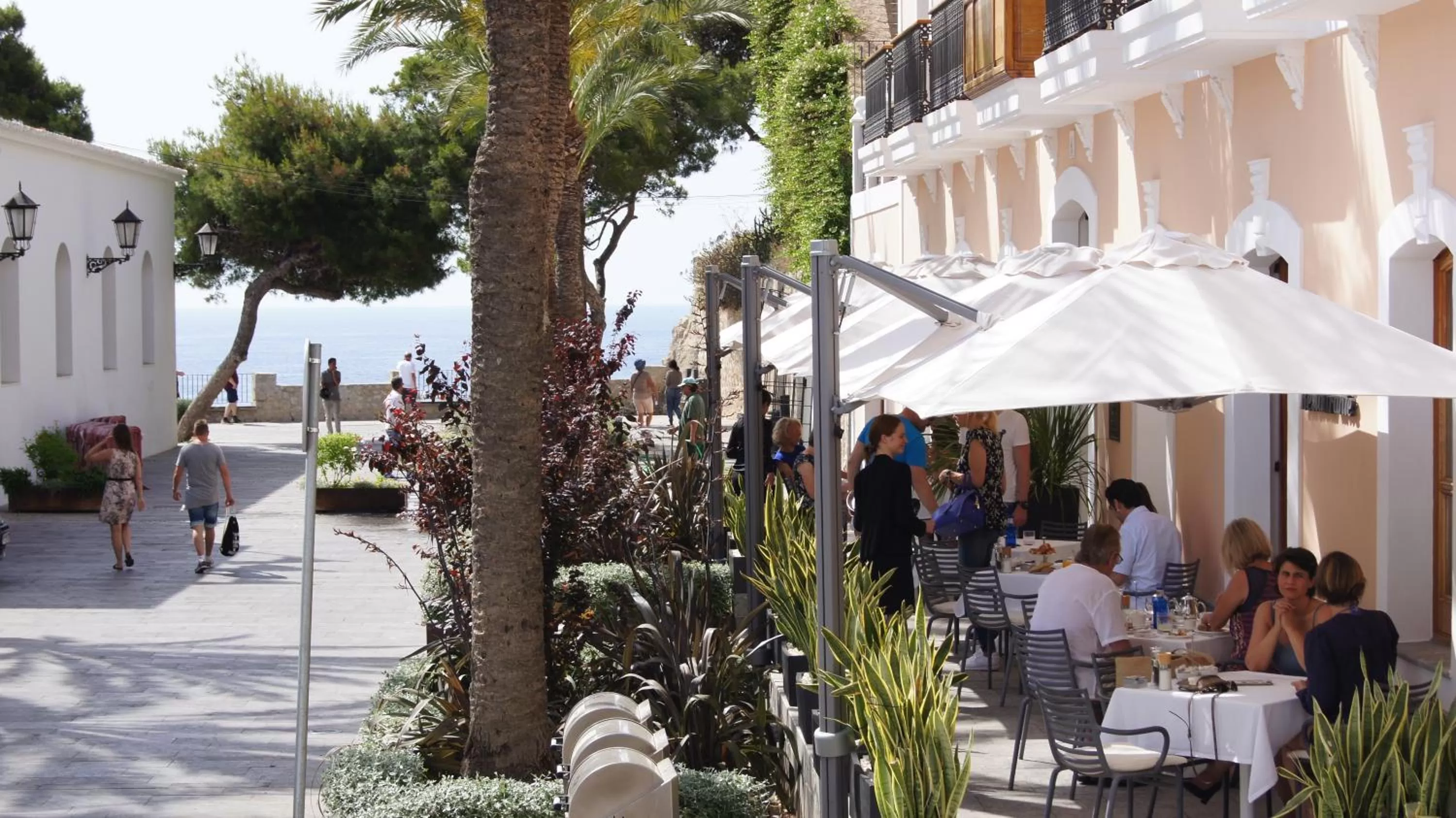 Restaurant/places to eat in Mirador de Dalt Vila-Relais & Chateaux