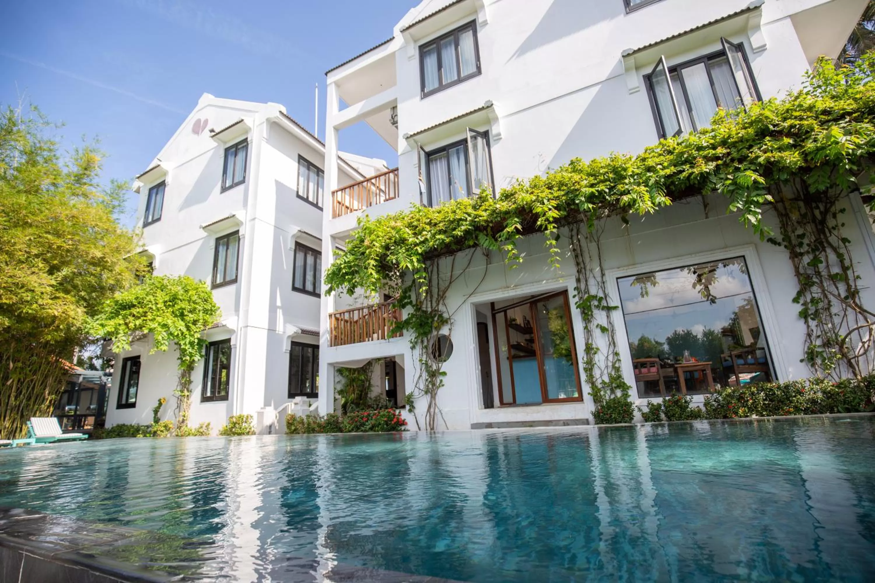 Swimming pool, Property Building in Tra Que Mansion