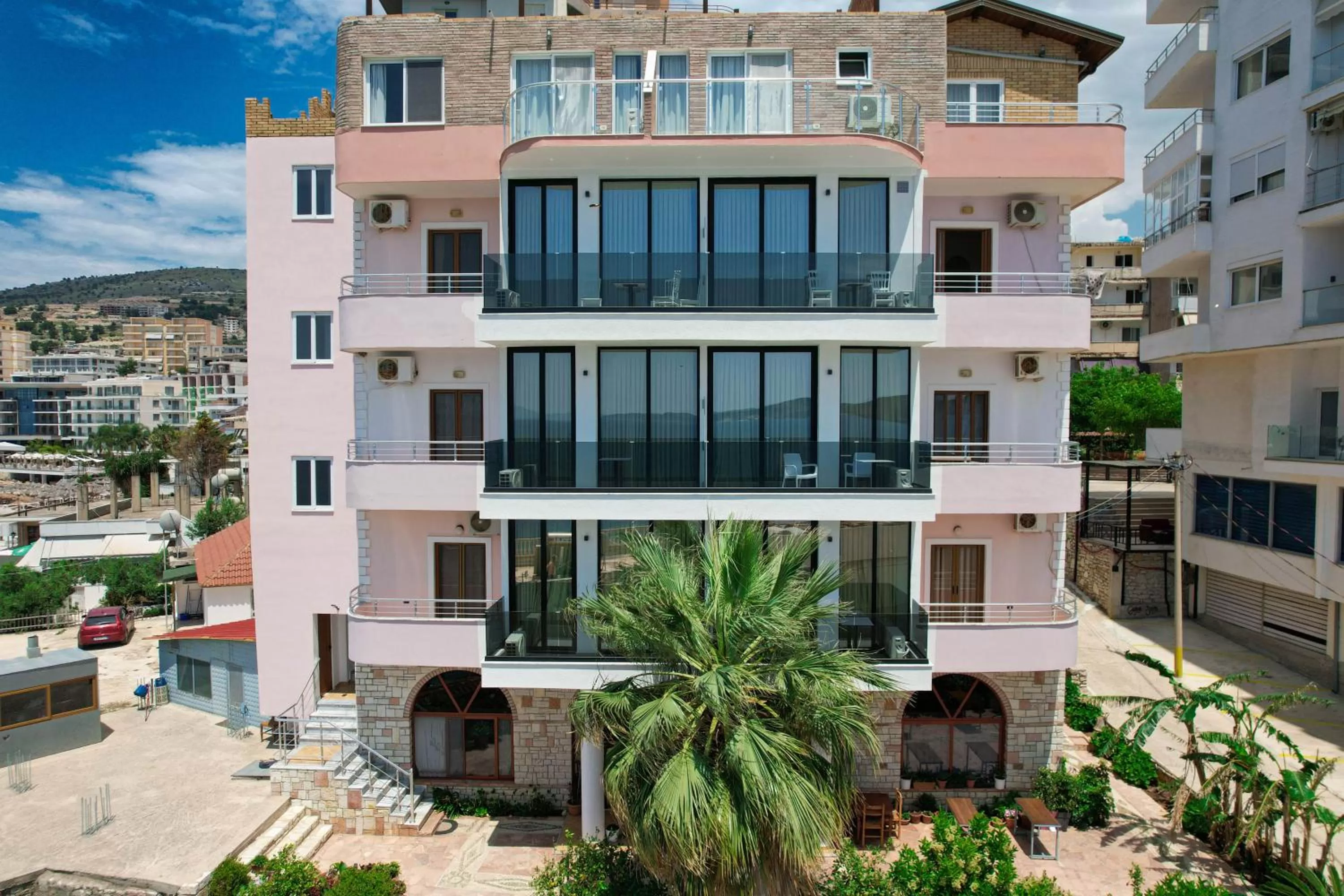 Property building in Hotel Piccolino