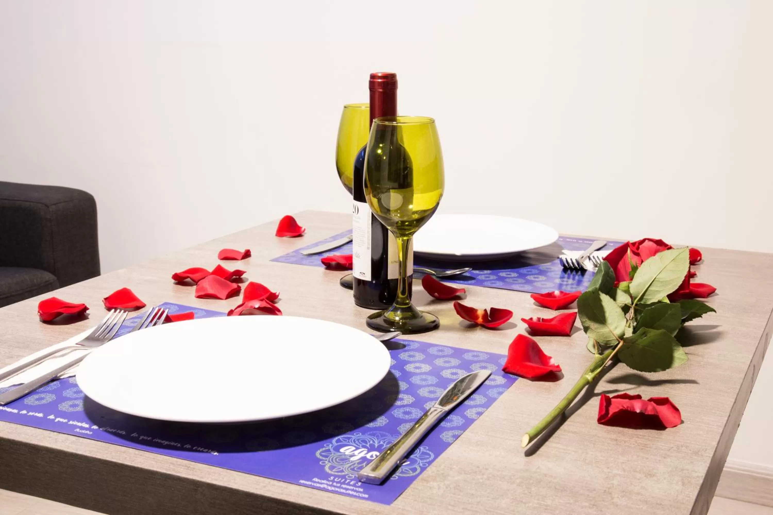 Drinks, Dining Area in Agora Suites Self-Service Boutique Hotel