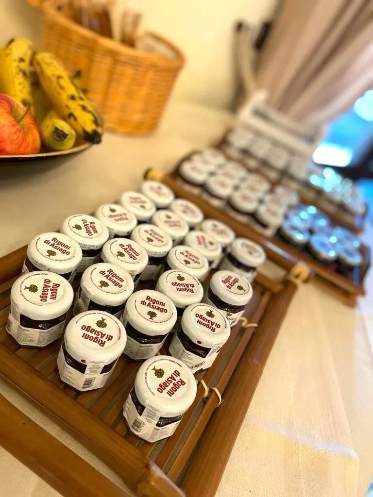 Buffet breakfast in Poggio Degli Olivi