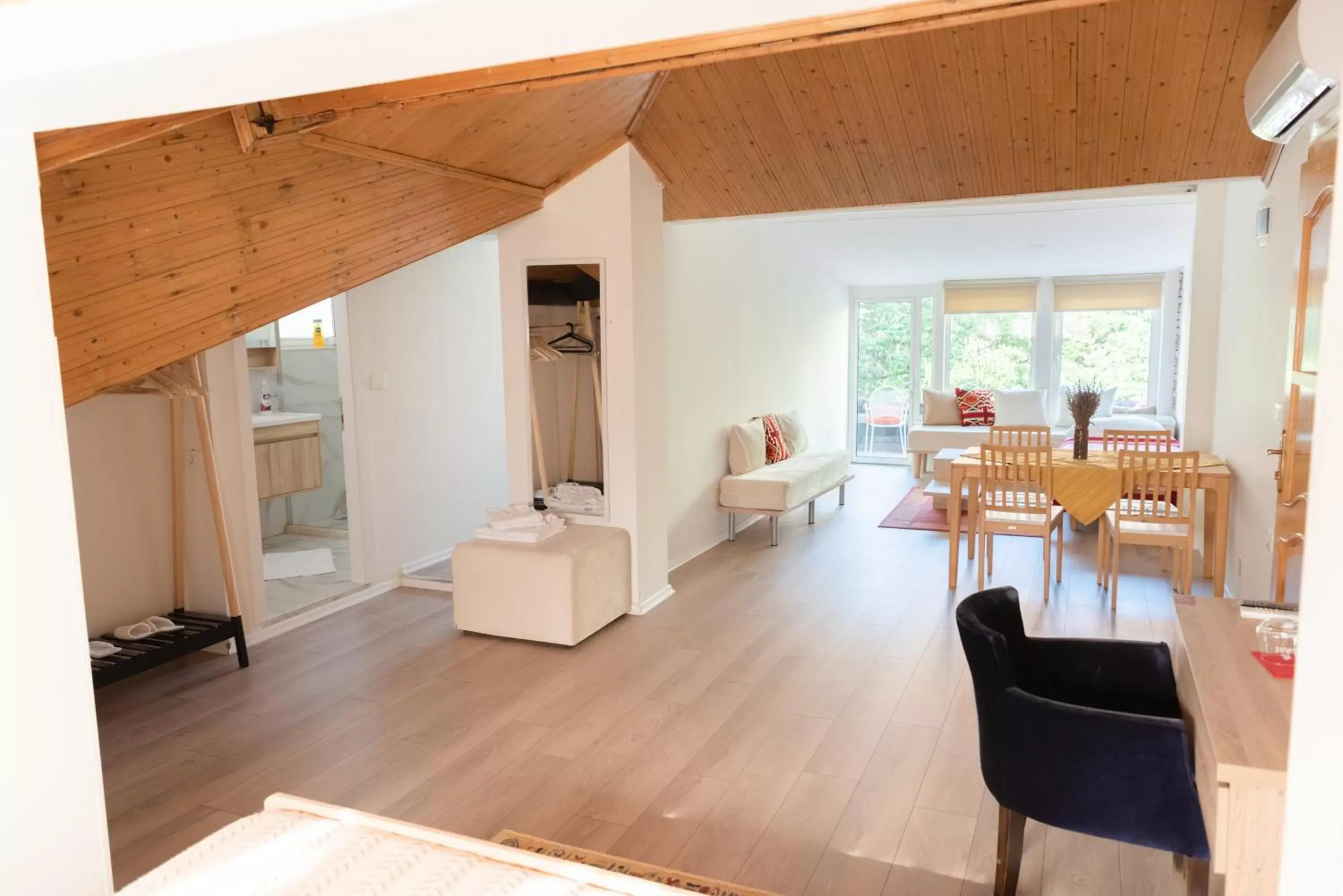 Family Studio - single occupancy in Artistic Tirana Blloku Family Studio - single occupancy in Artistic Tirana Blloku