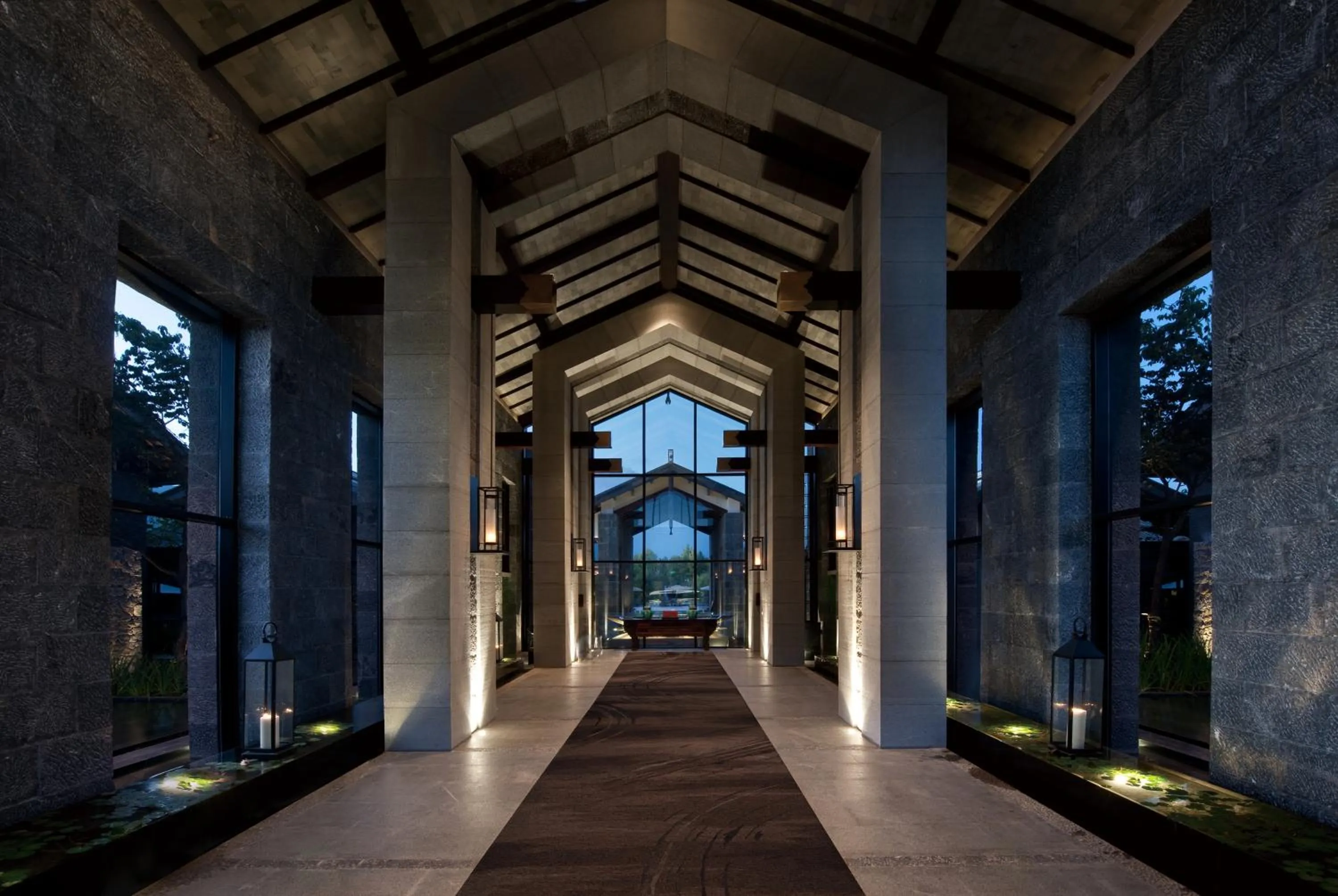 Facade/entrance in Pullman Lijiang Resort & Spa