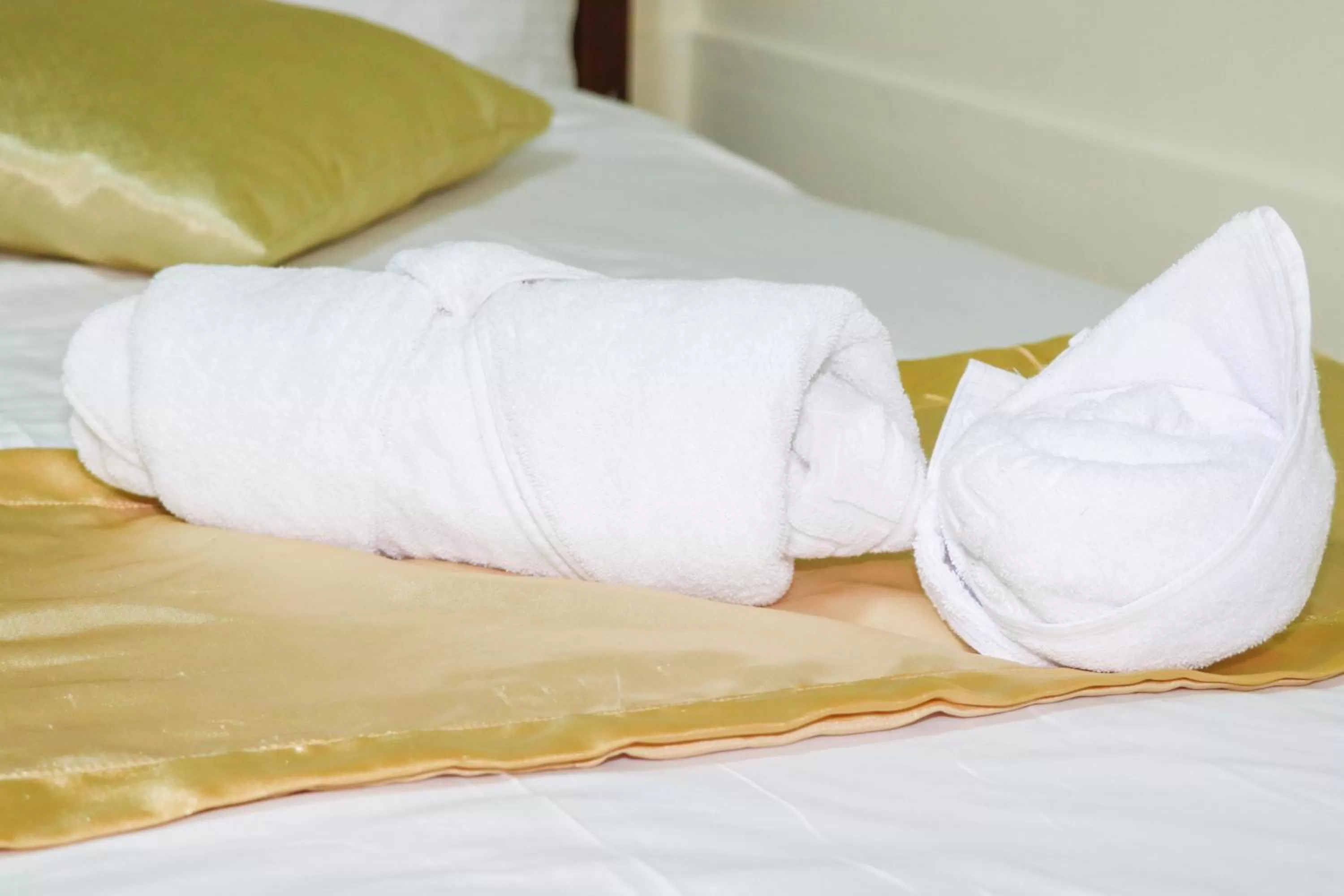 Bed in Al Jamal Suites