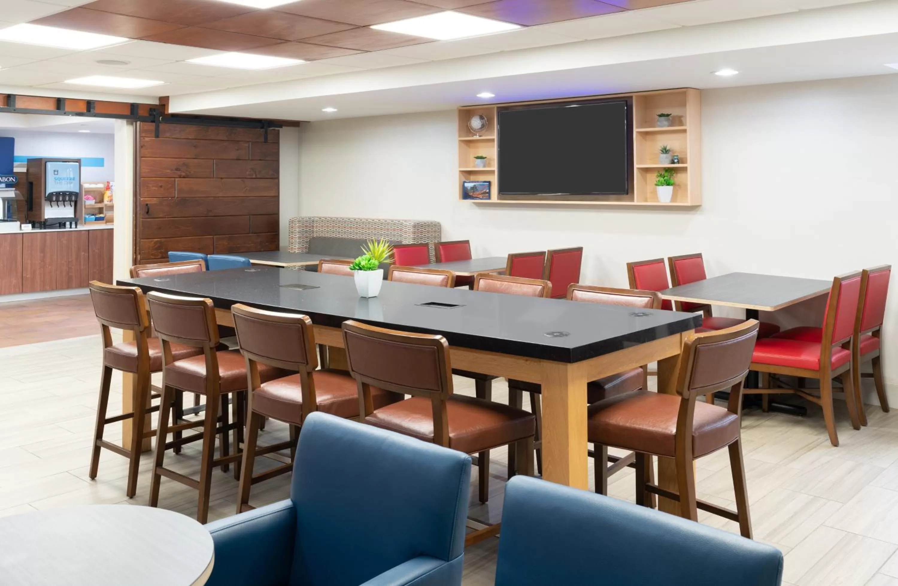 Breakfast in Holiday Inn Express Rochester - Greece by IHG