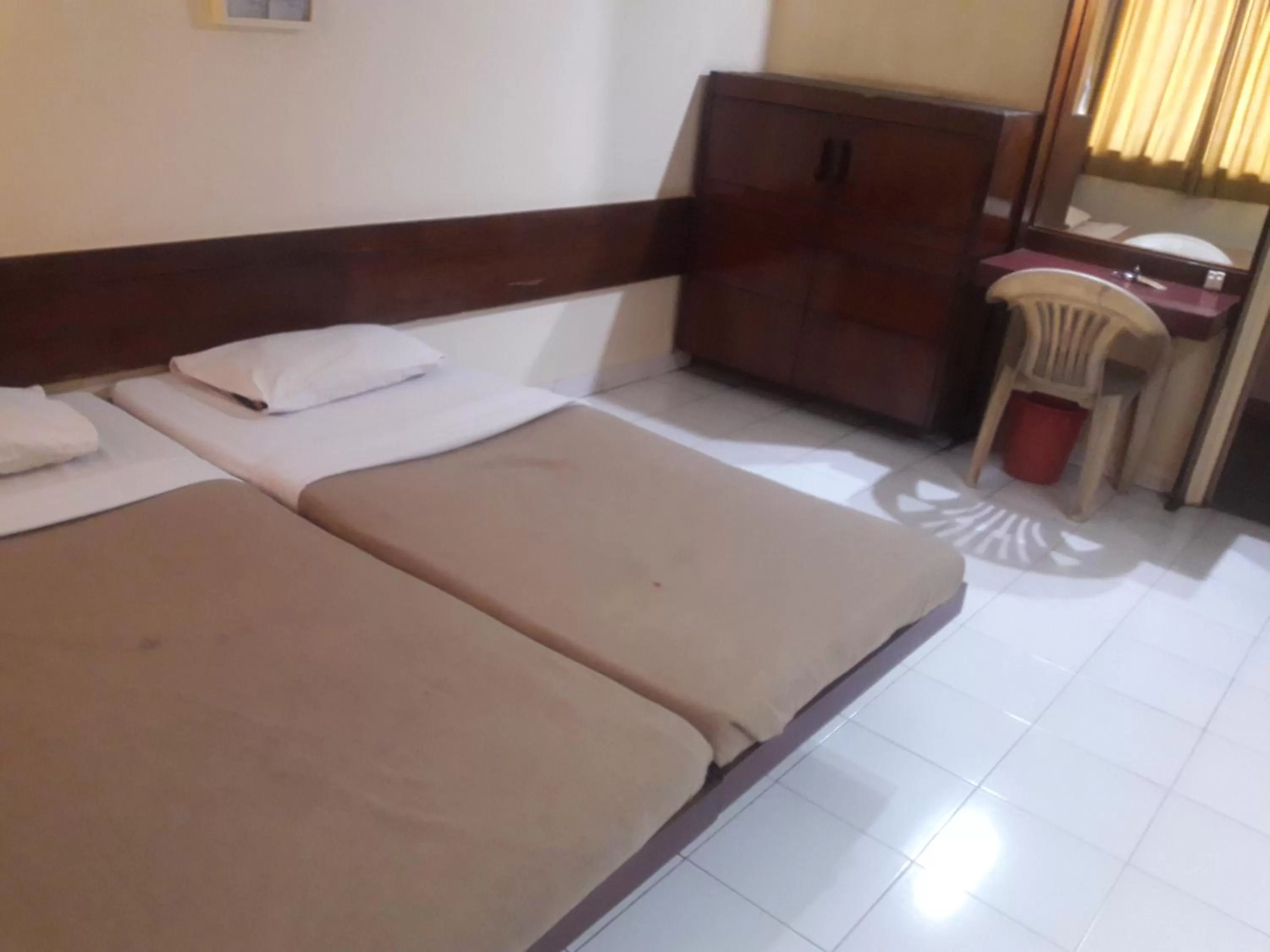 Photo of the whole room, Bed in Maurya Residency
