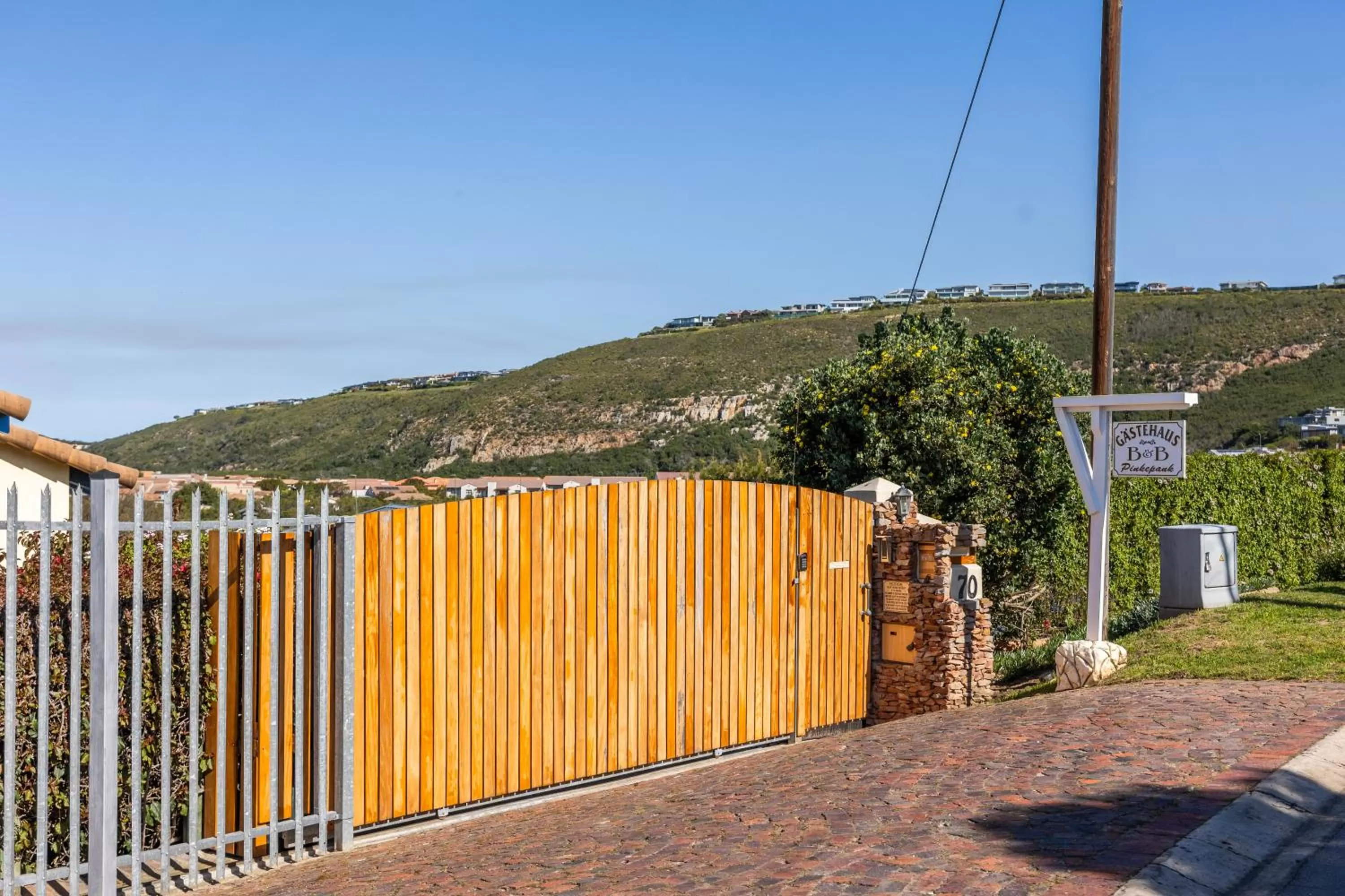 Facade/entrance in Gästehaus Pinkepank