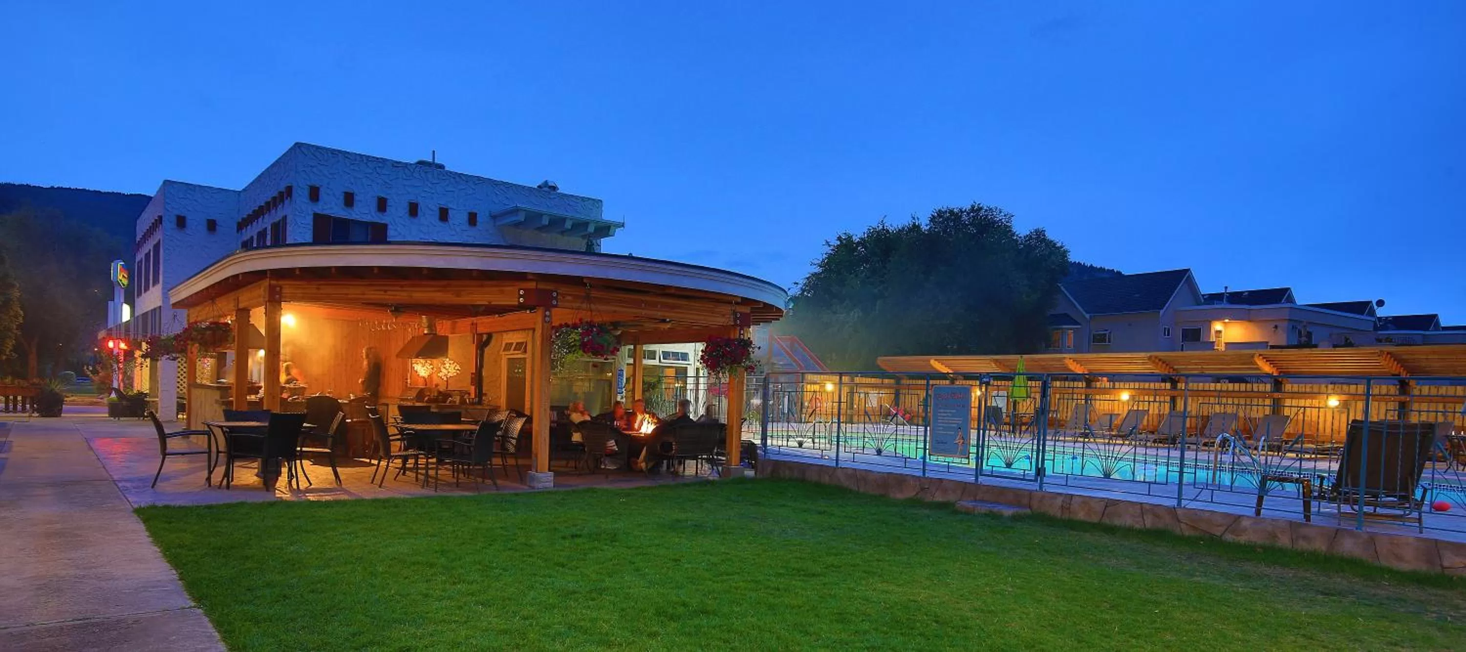 BBQ facilities in Bowmont Motel