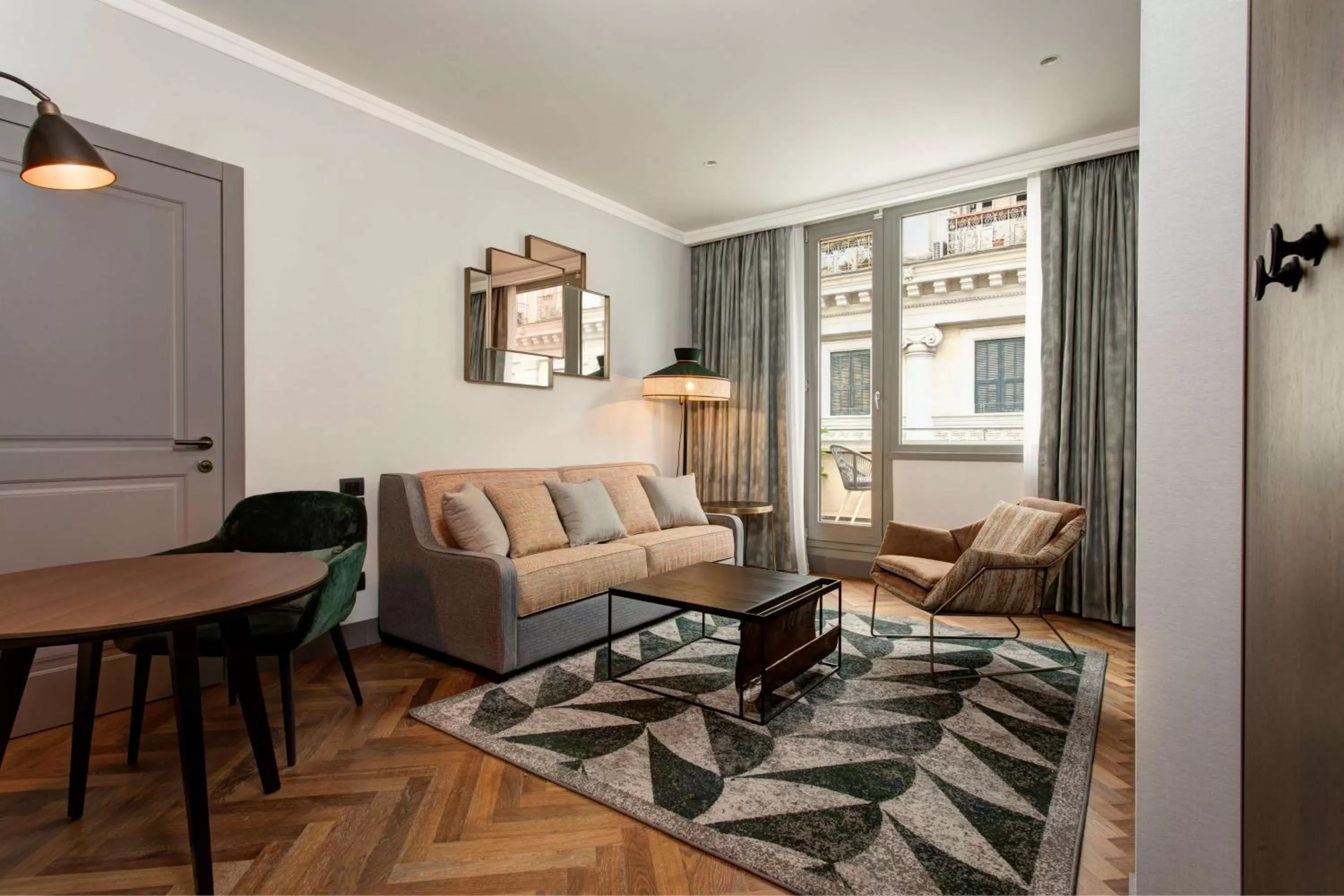 Living room in DoubleTree By Hilton Rome Monti