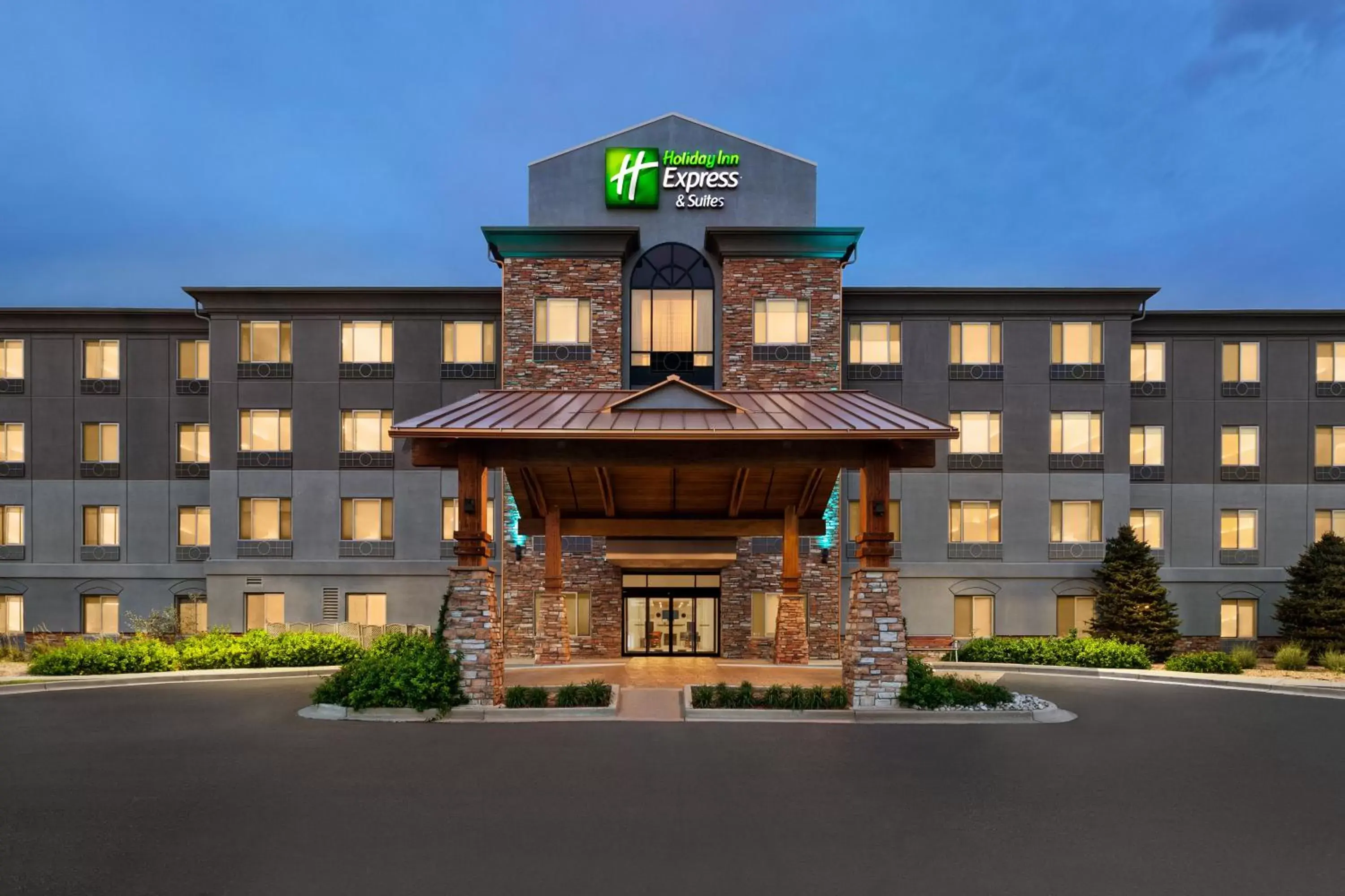 Holiday Inn Express & Suites Denver Airport by IHG Holiday Inn Express & Suites Denver Airport by IHG