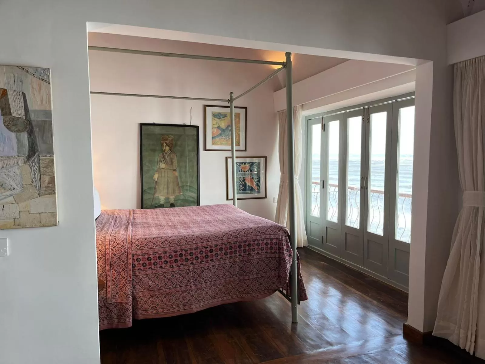 Bed in Ahilya By The Sea