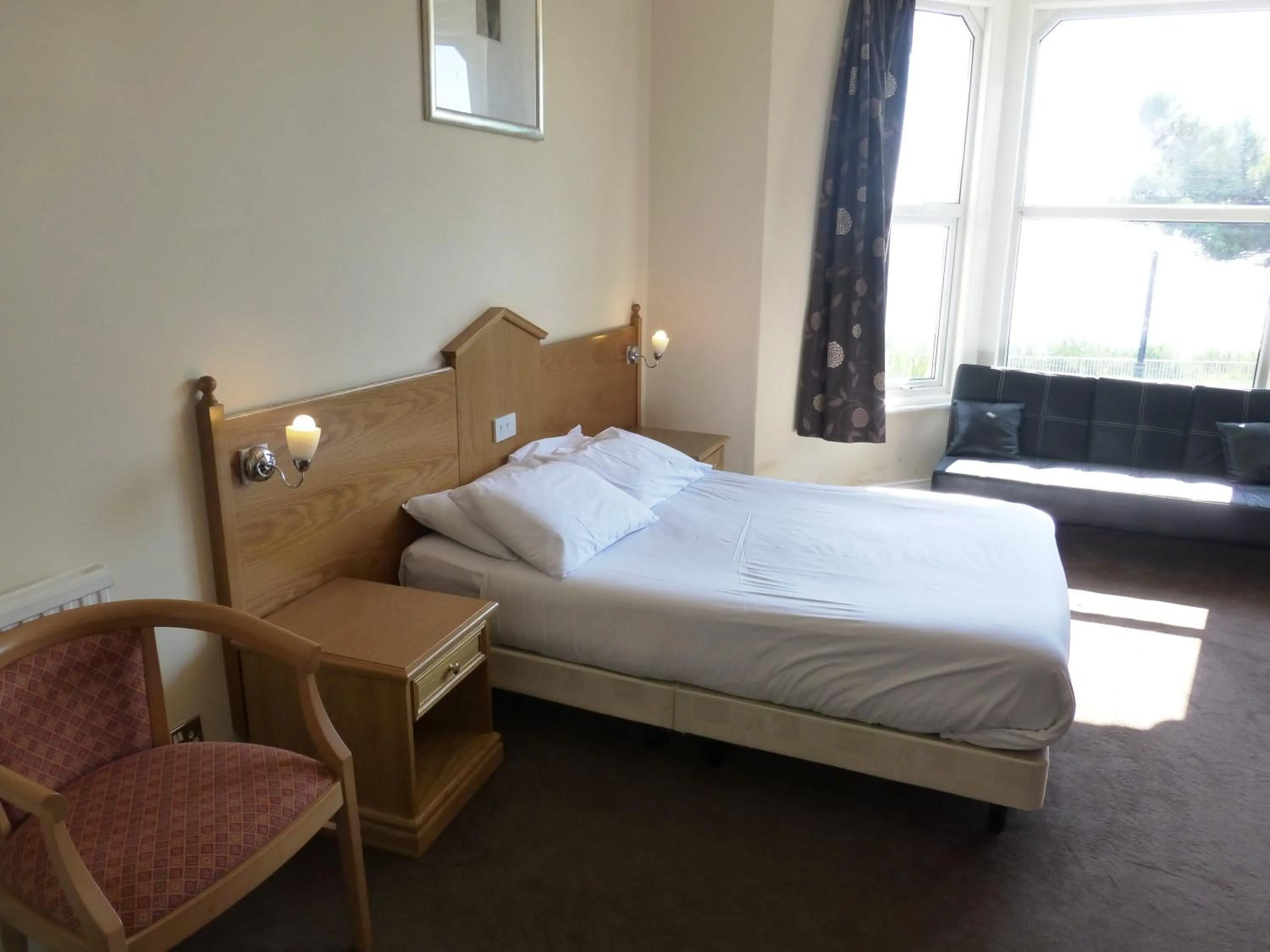 Superior Double Room with Sea View in Esplanade Hotel