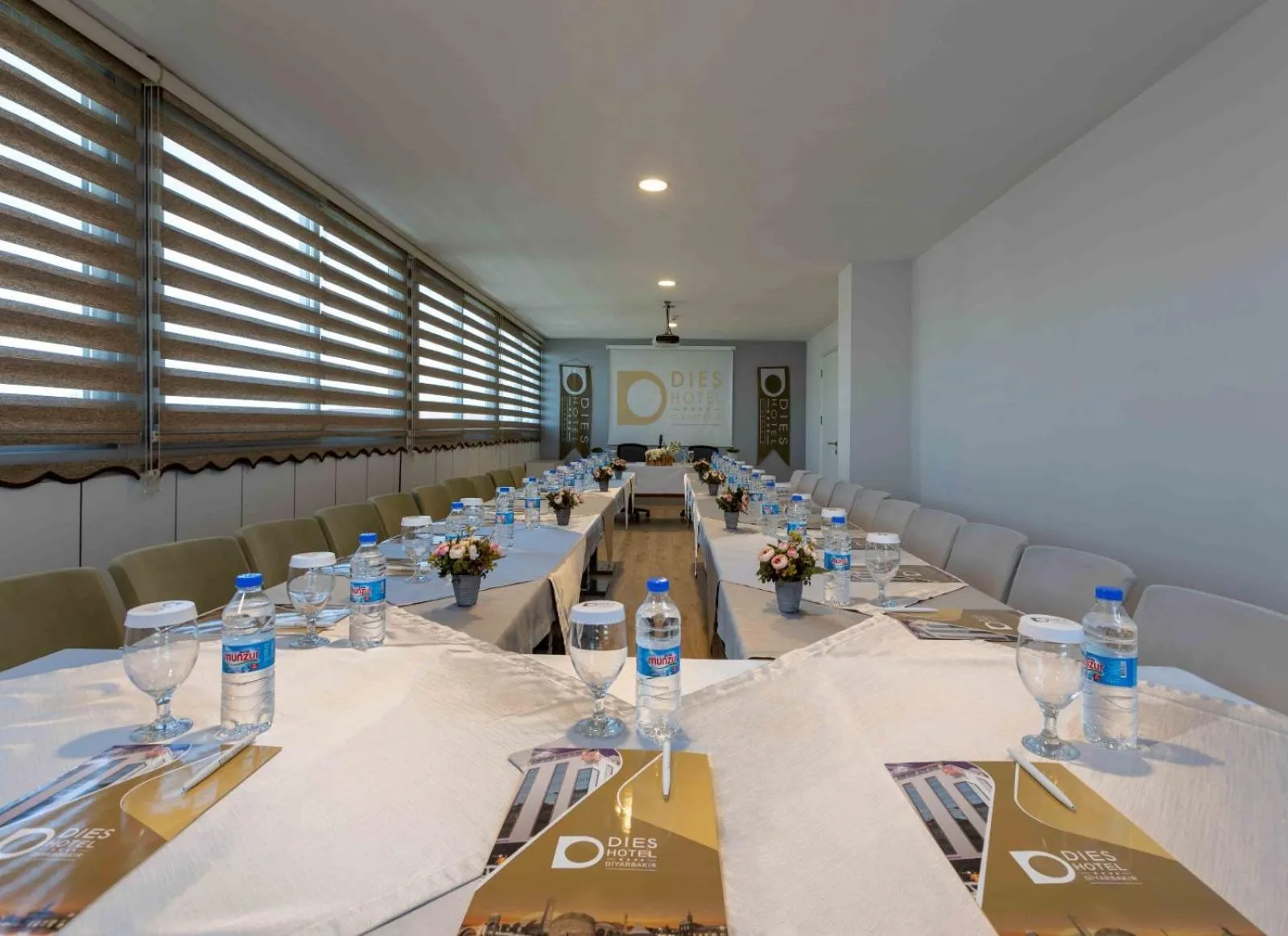 Business facilities in Dies Hotel