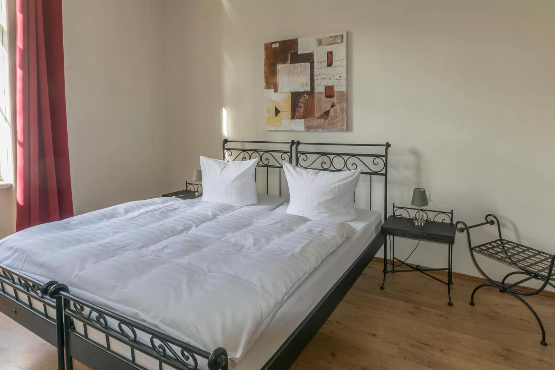 Bed in Albergo-Toscana