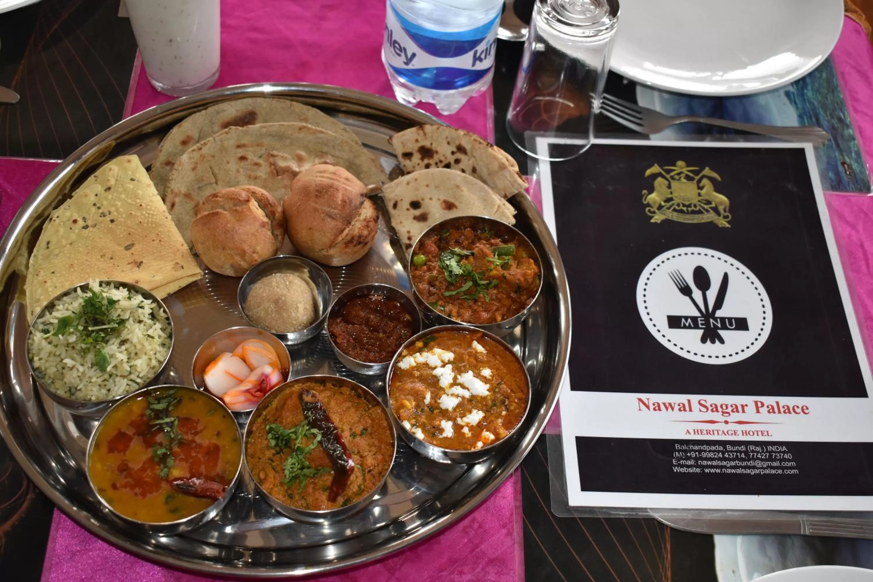 Restaurant/places to eat in Hotel Nawal Sagar Palace - Bundi