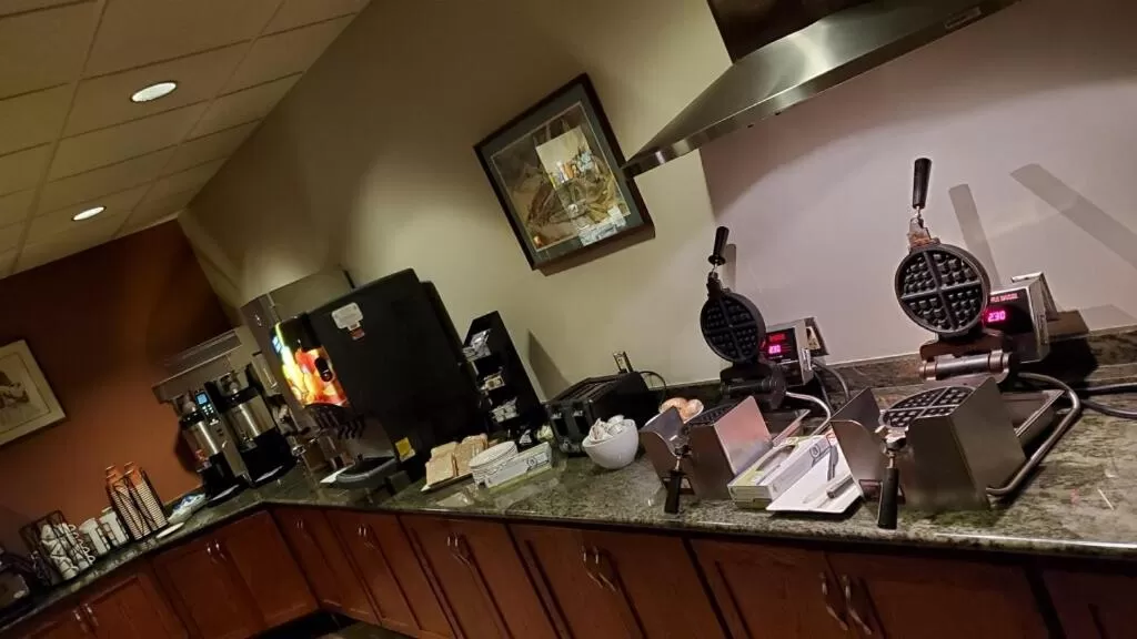 Breakfast, Restaurant/Places to Eat in Timberlake Lodge