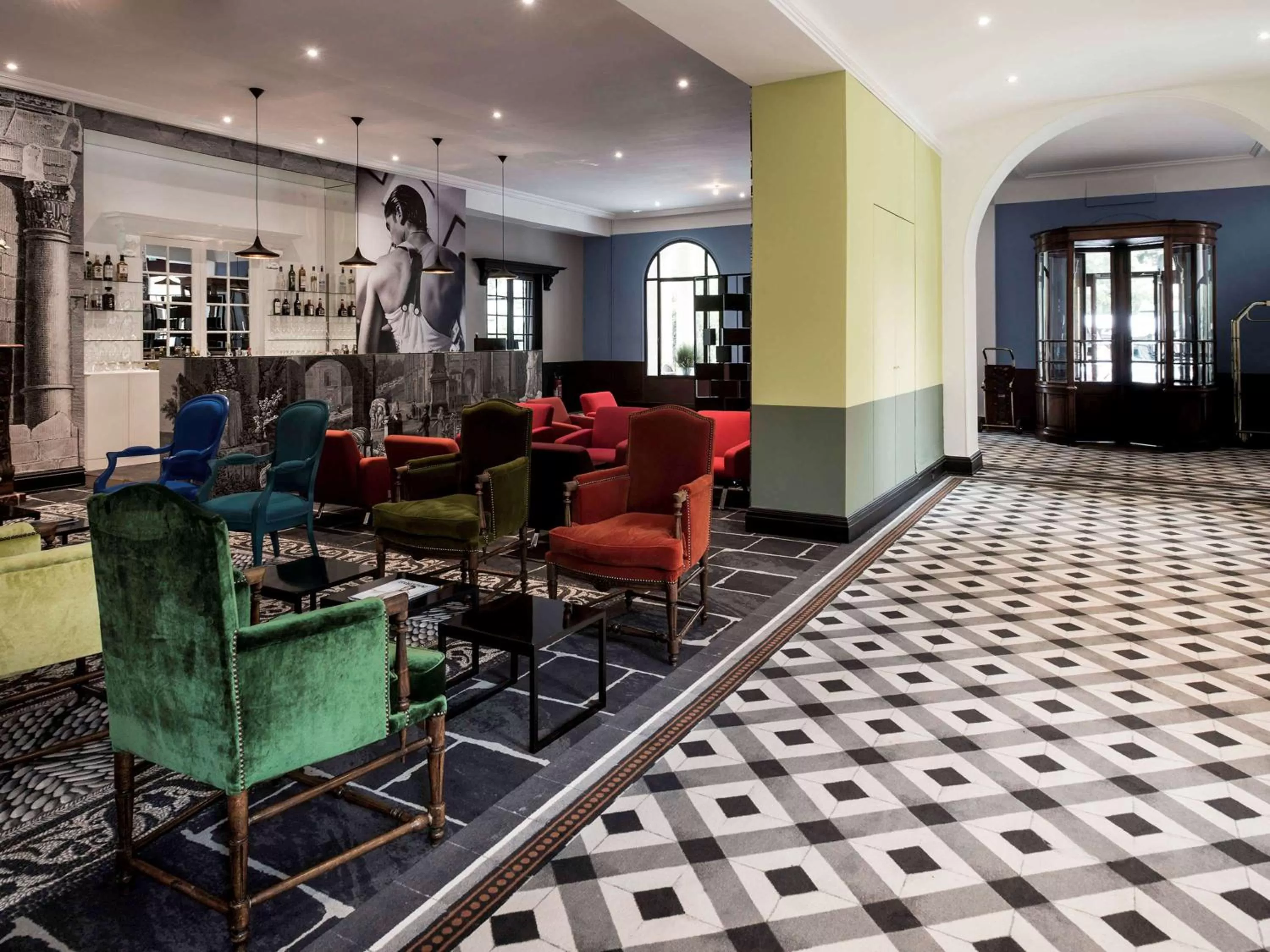 Lounge or bar in Jules César Hotel & Spa Arles - MGallery Collection