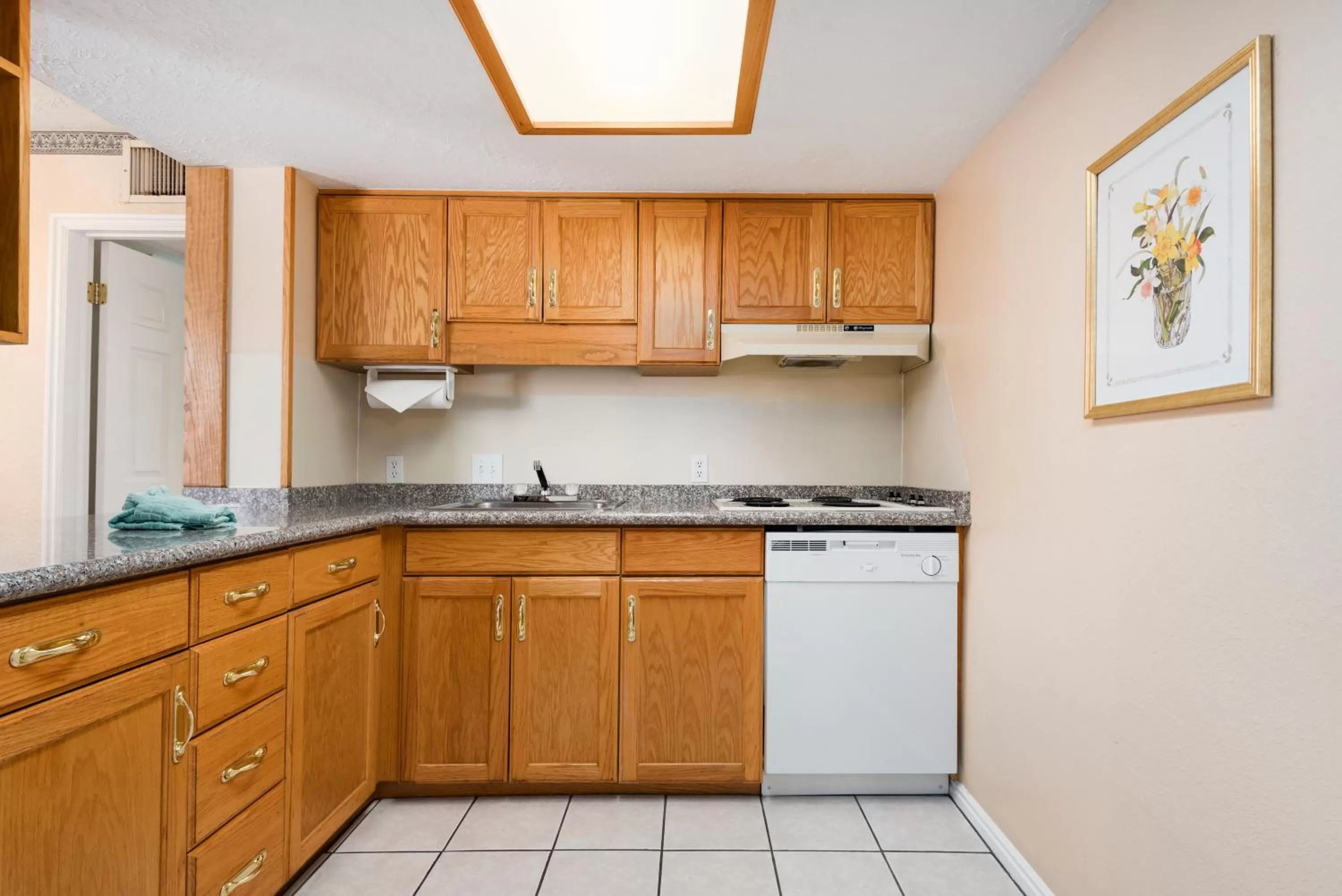 Kitchen or kitchenette in The Kimball at Temple Square