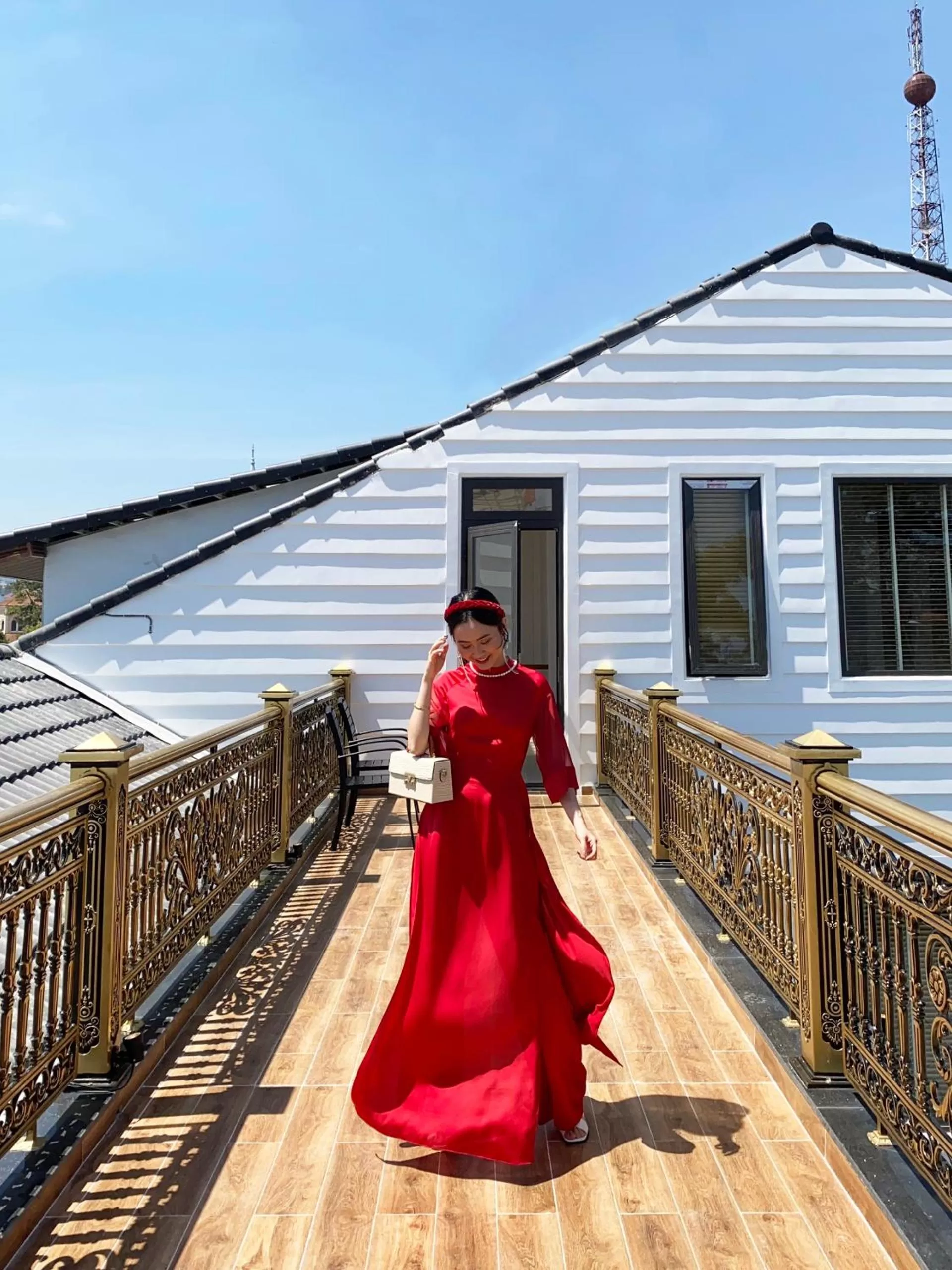 Property building in La Fleur Premium Central Apartment Hotel