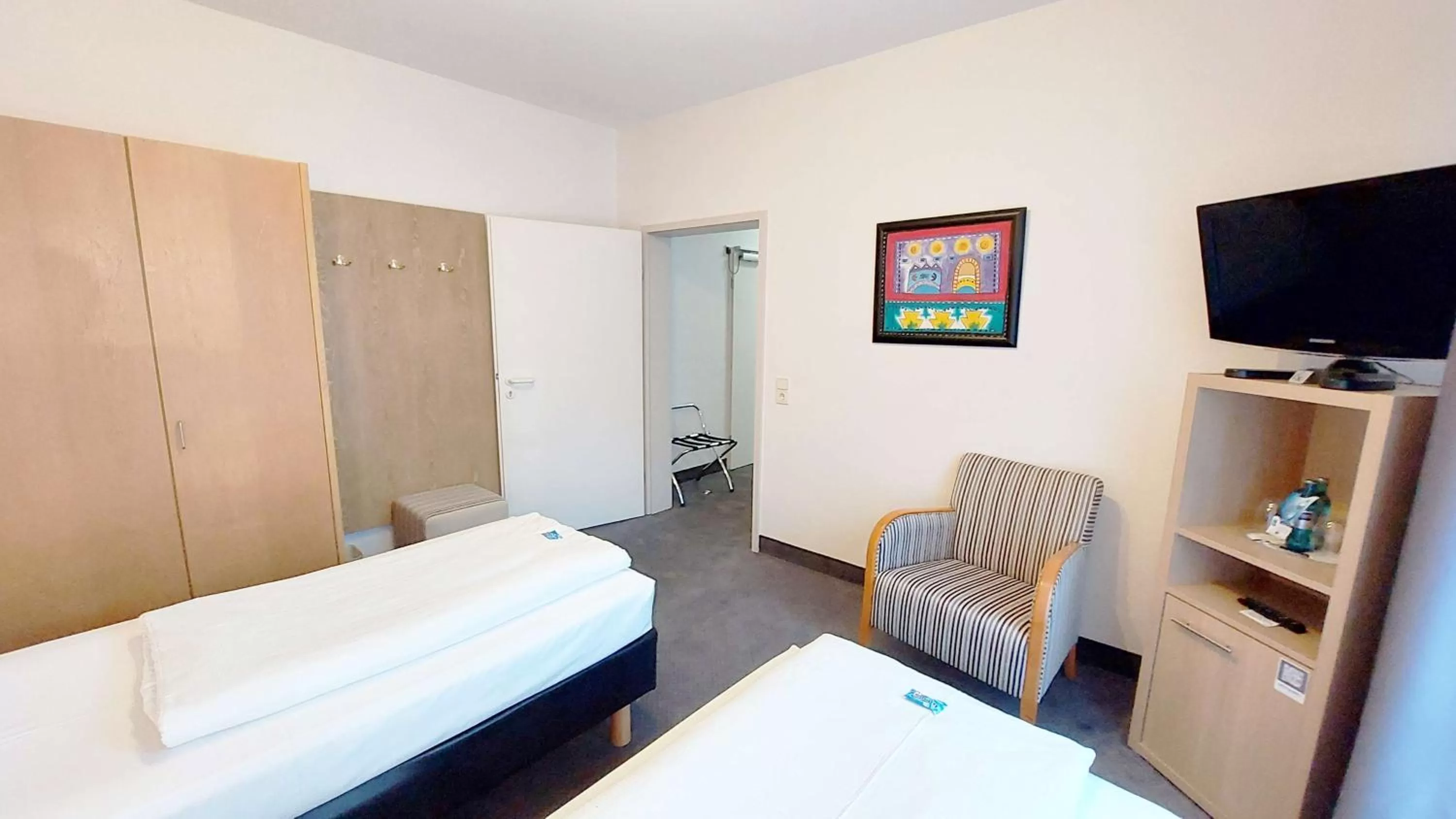 Bedroom, Bed in GHOTEL hotel & living Kiel