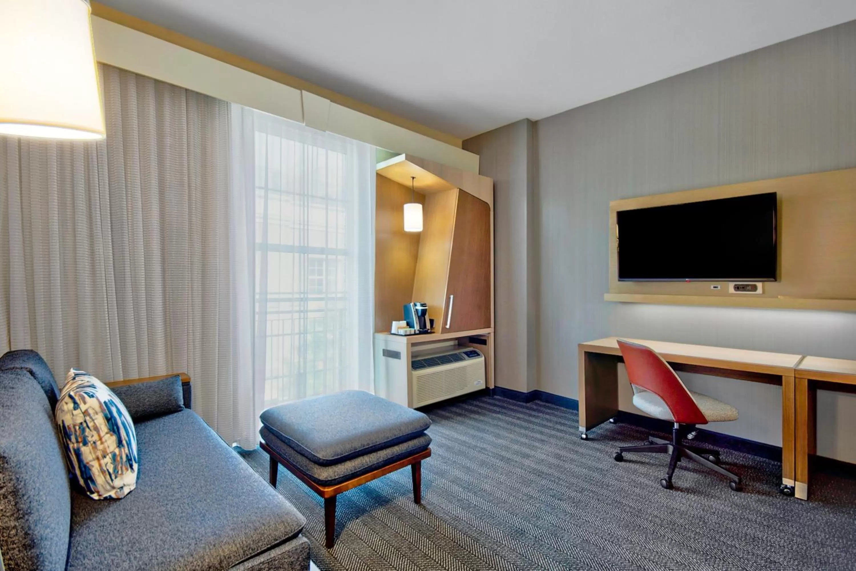 Bedroom in Courtyard by Marriott Nashville Green Hills