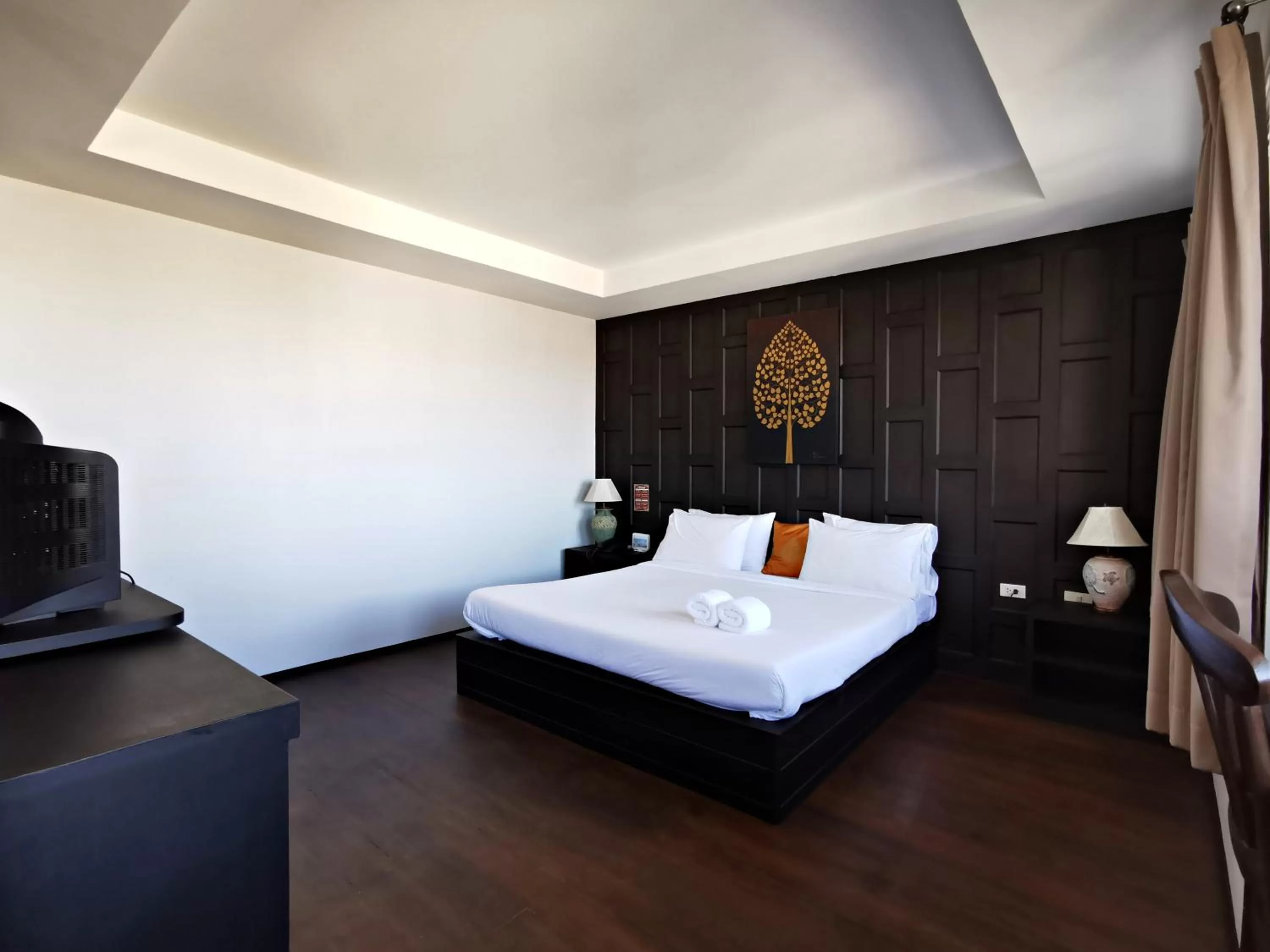 Photo of the whole room, Bed in Nana Buri Hotel