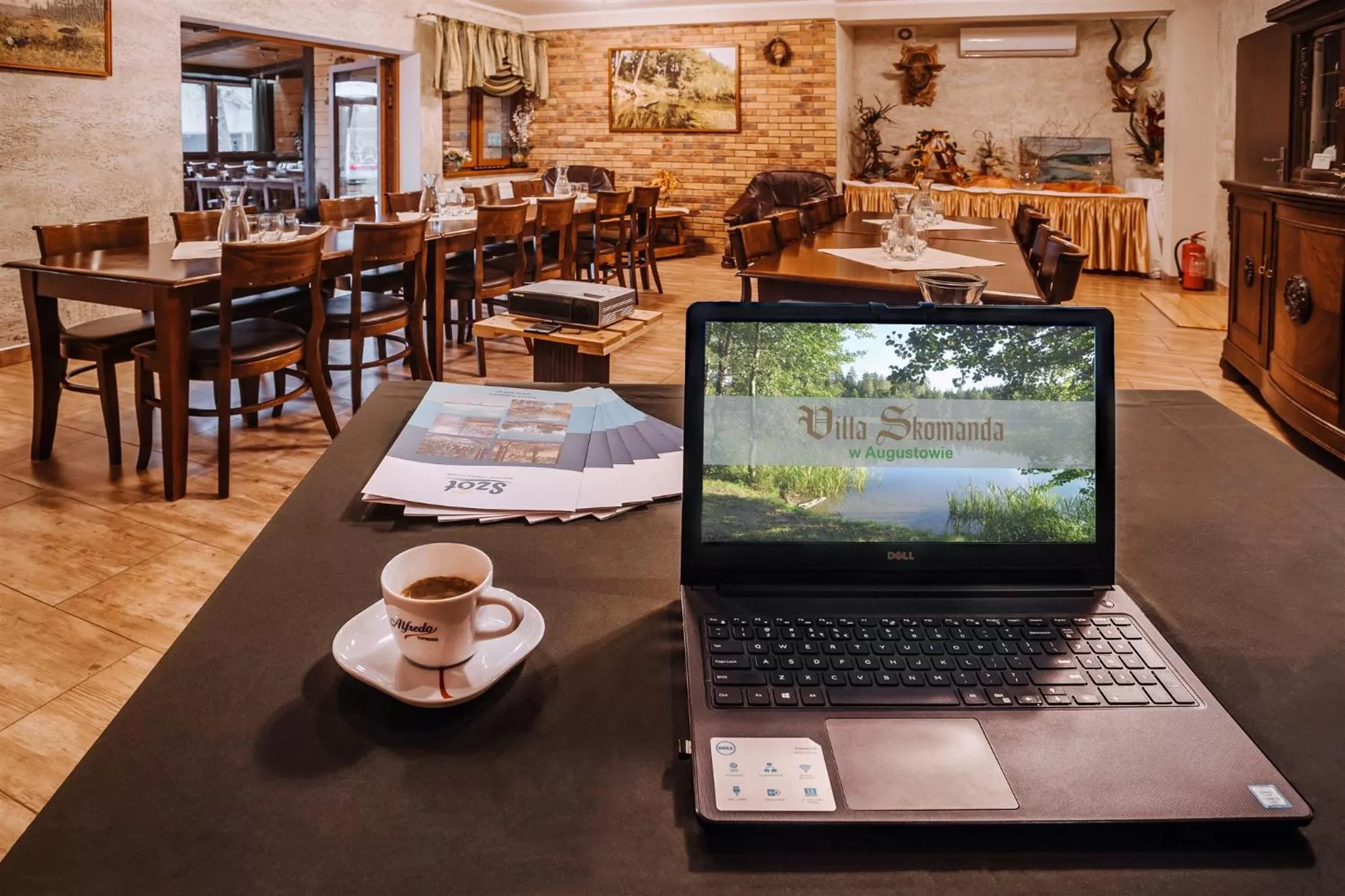 Business facilities, Restaurant/Places to Eat in Villa Skomanda