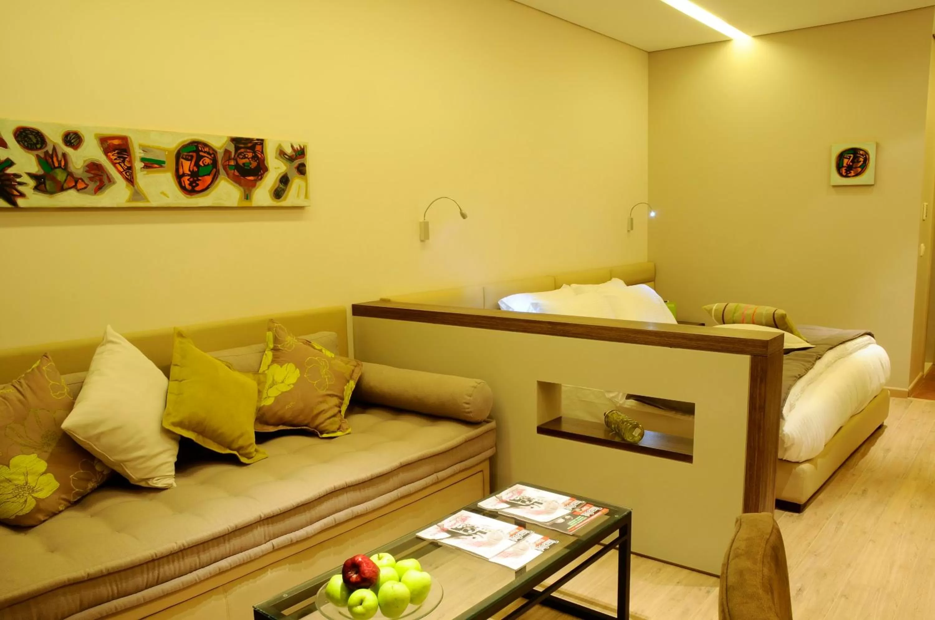 Photo of the whole room, Seating Area in Country Lodge Hotel & Resort Beirut