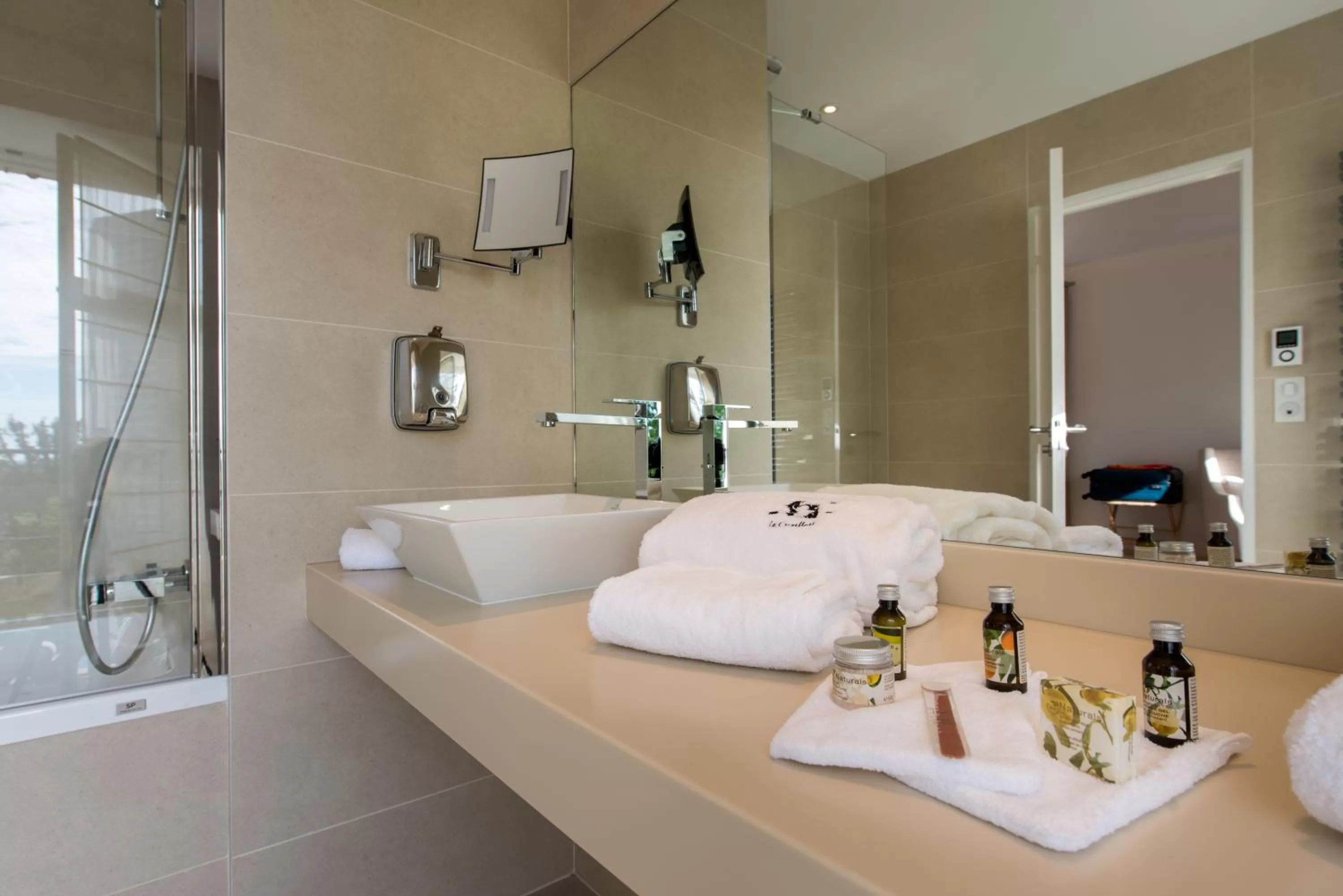 Bathroom in Château & Spa de la Cueillette