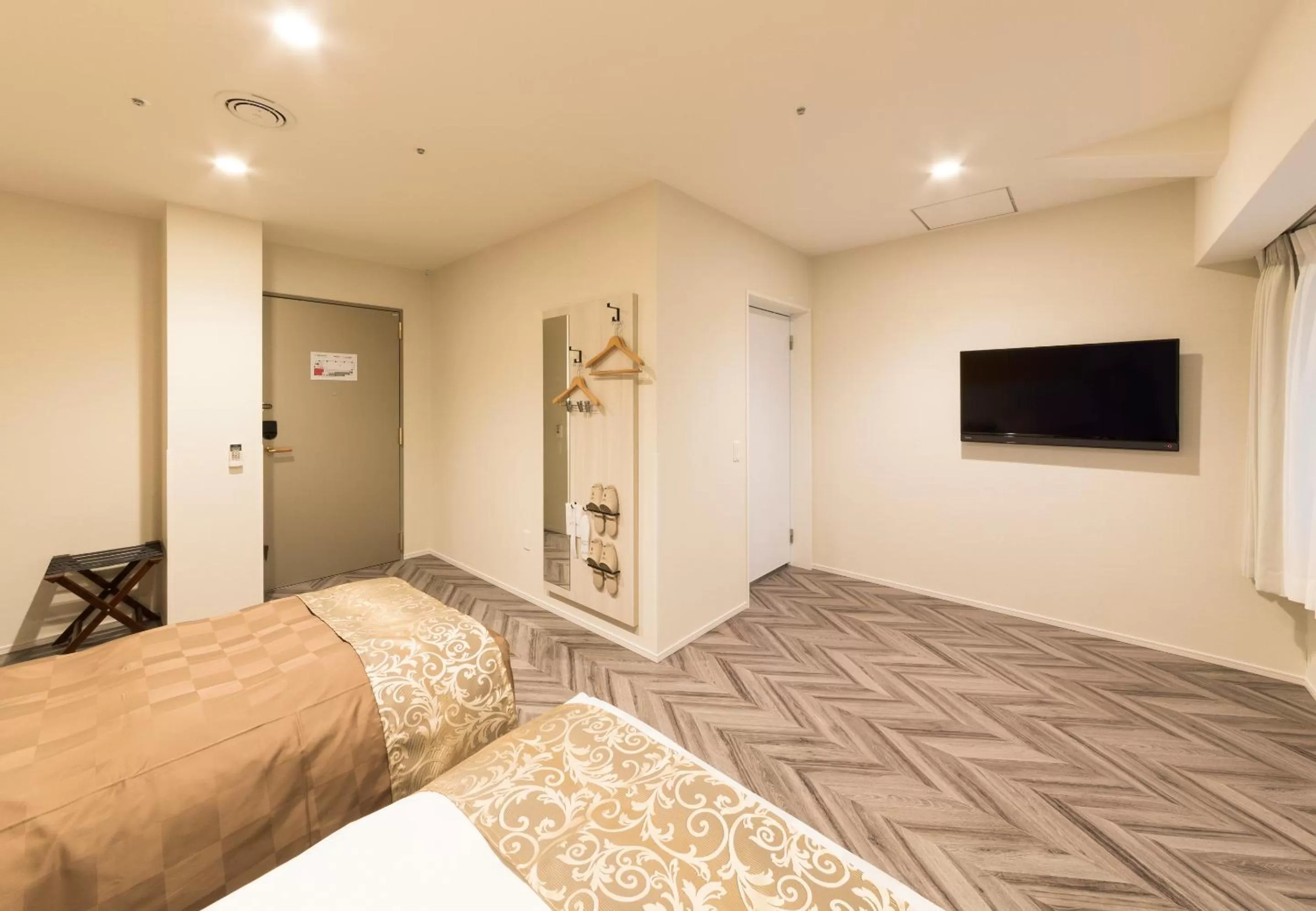 Photo of the whole room, Bed in SARASA HOTEL Shin-Osaka