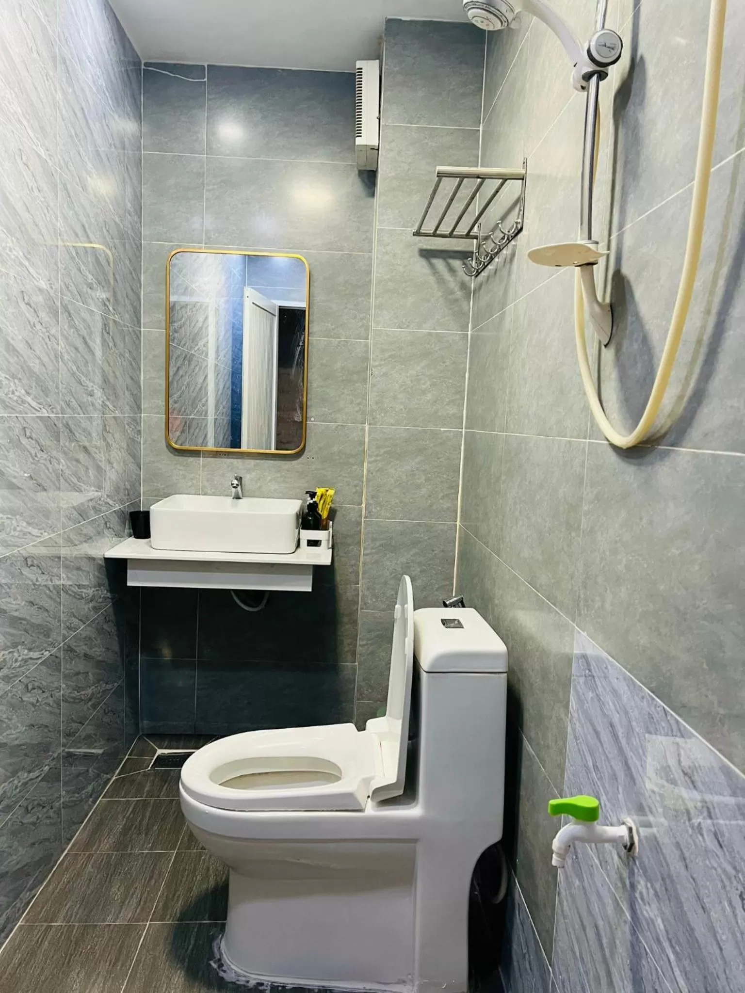 Bathroom in MIS HOSTEL Cần Thơ