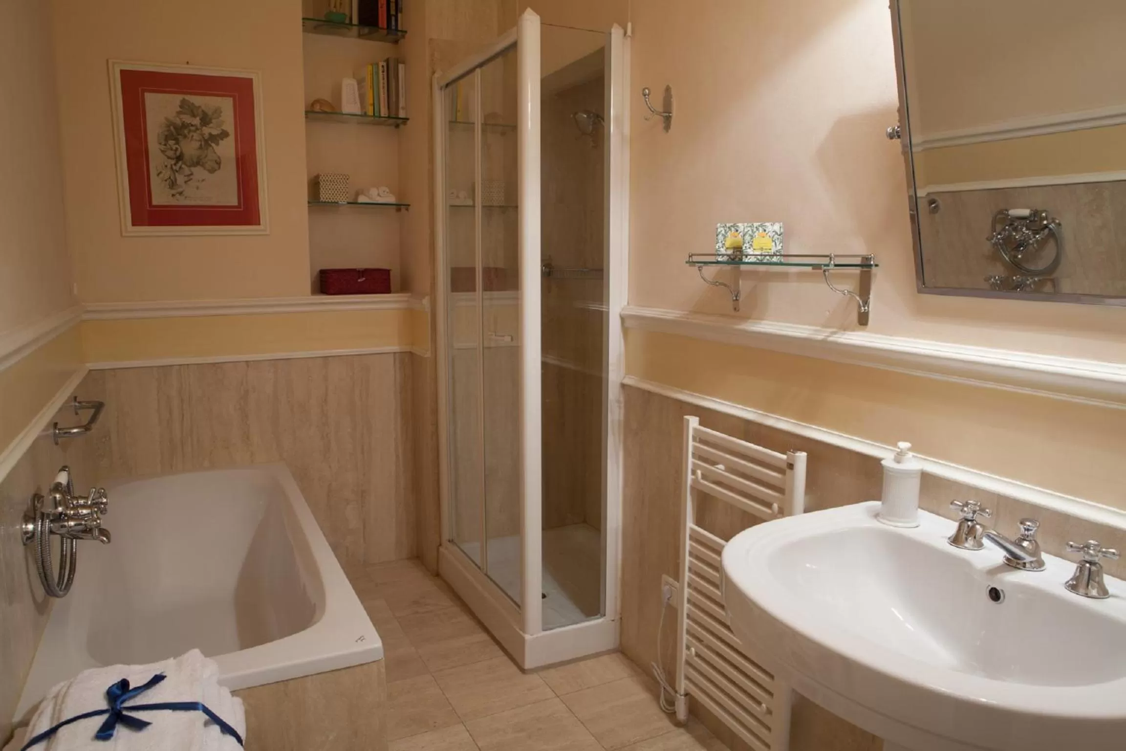 Bathroom in Granduomo Charming Accomodation