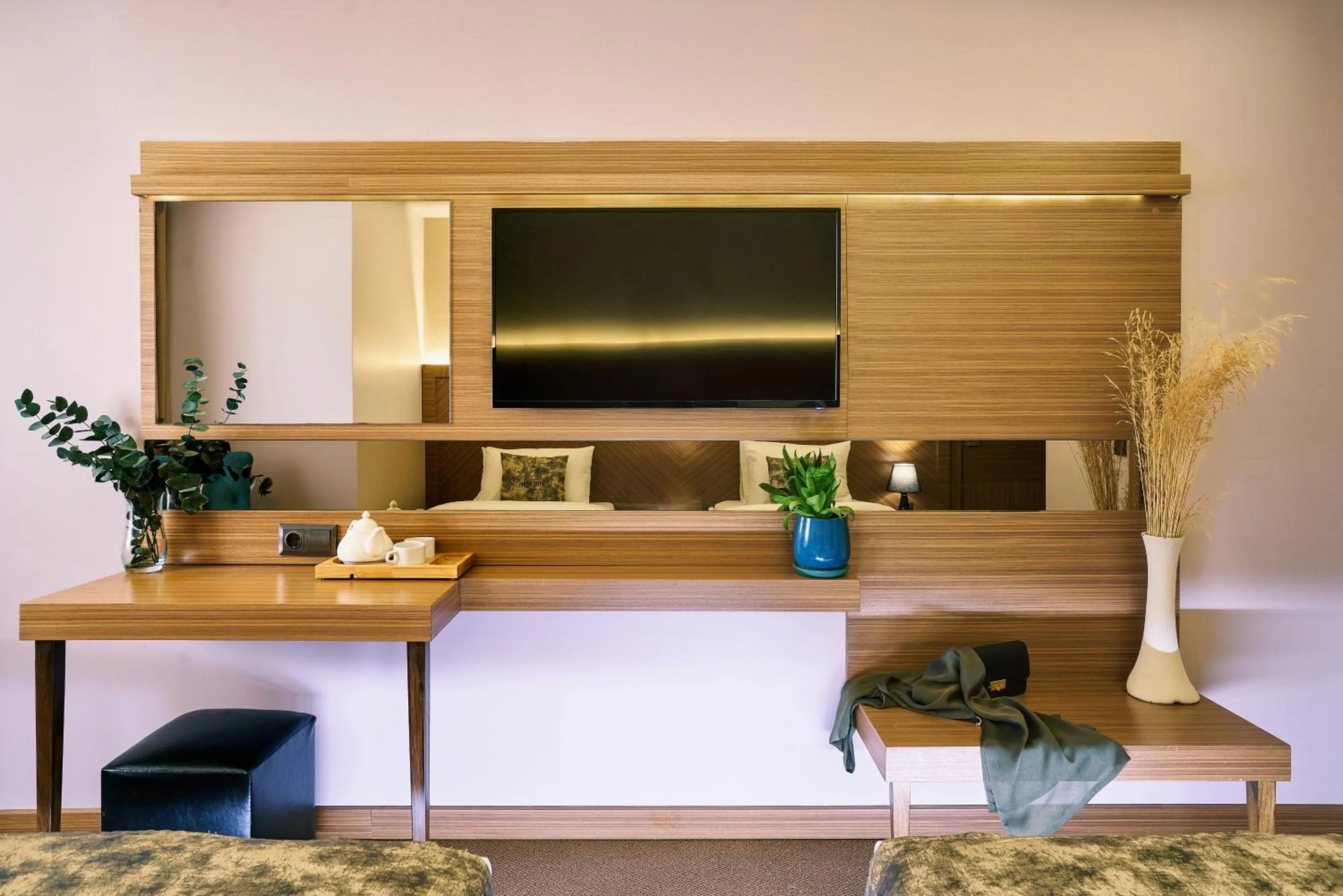 TV and multimedia in Atro Hotel