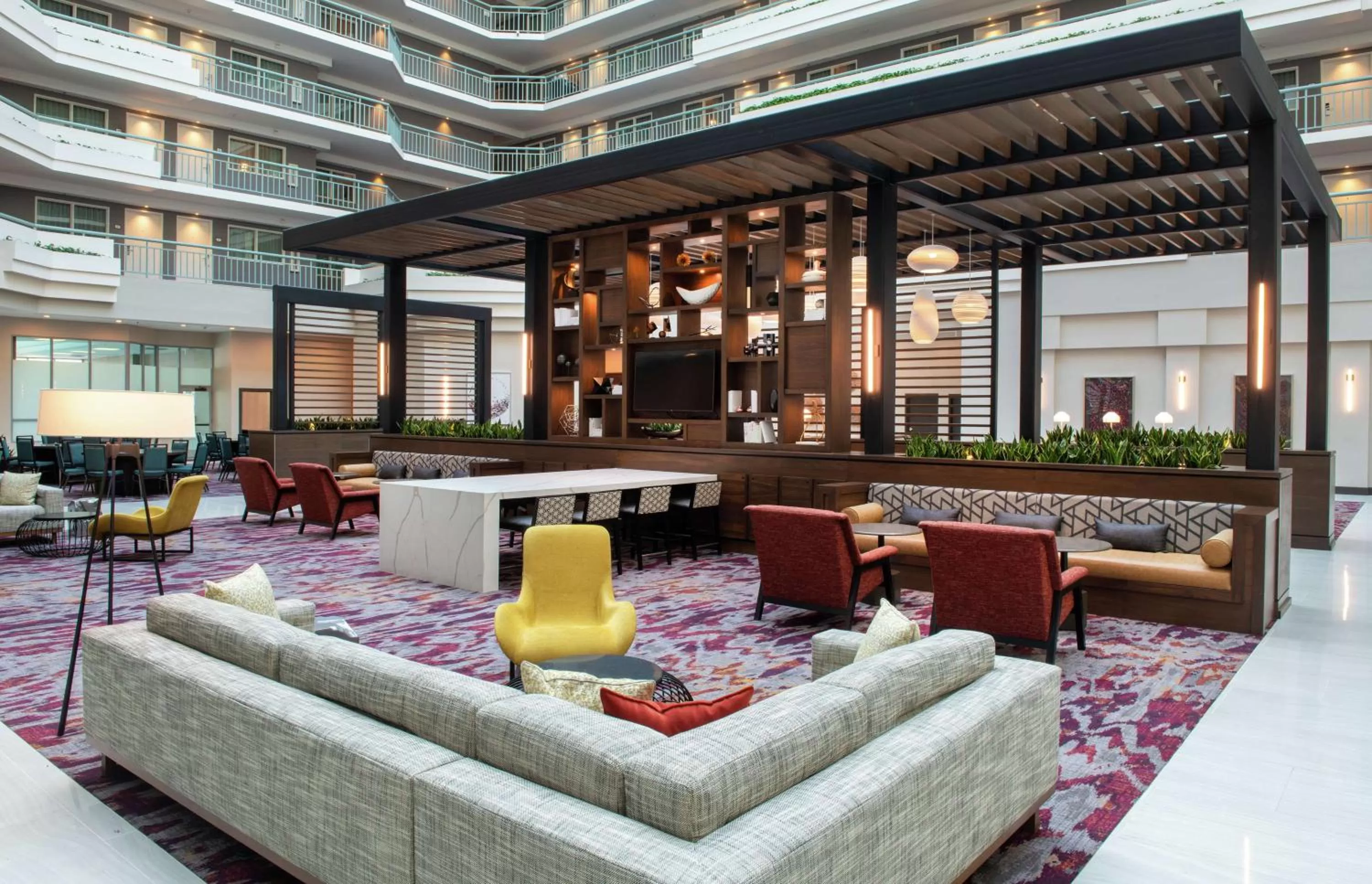 Lobby or reception in Embassy Suites by Hilton Walnut Creek