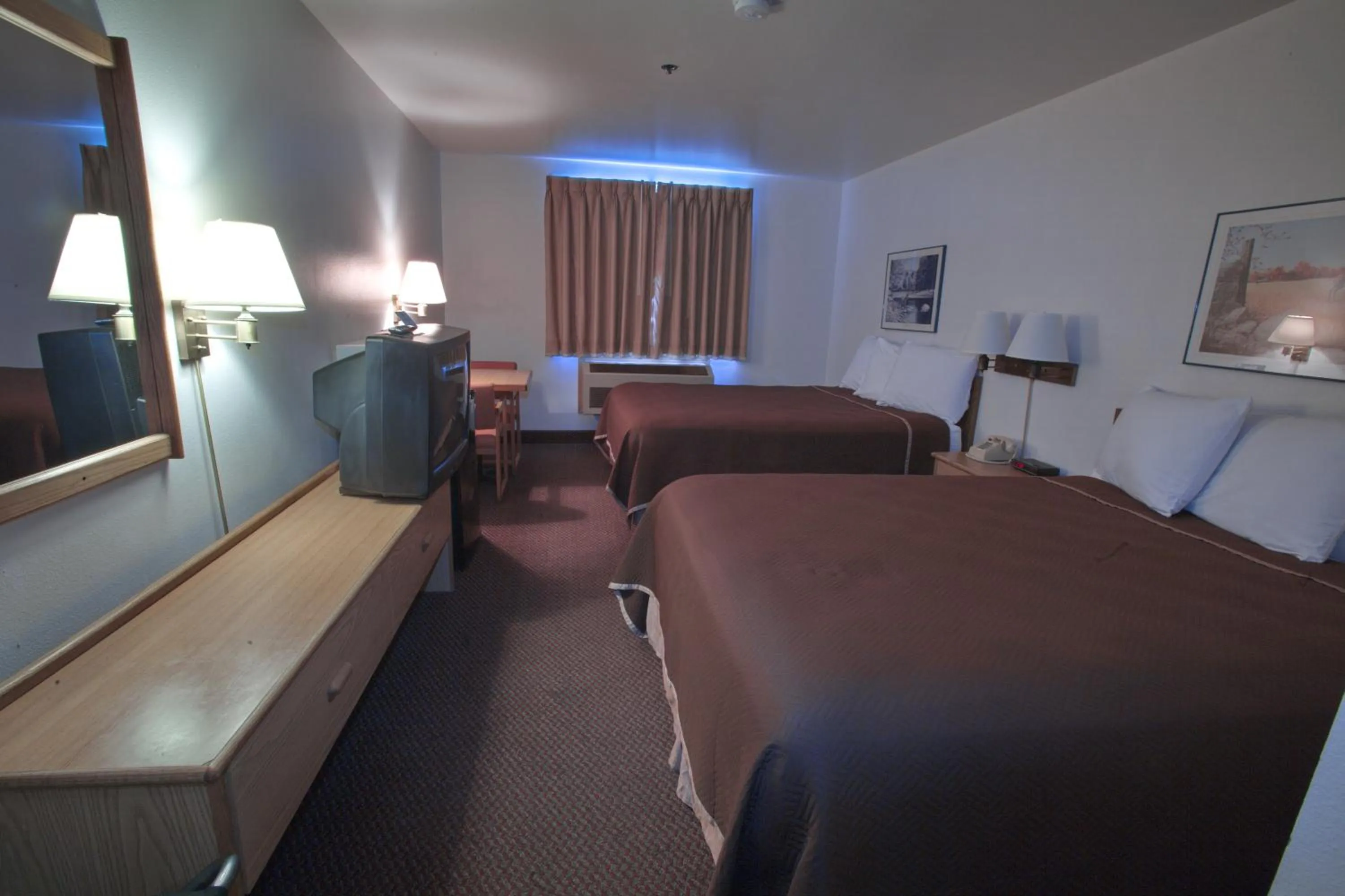 Bedroom, Bed in Travelodge by Wyndham Elko NV