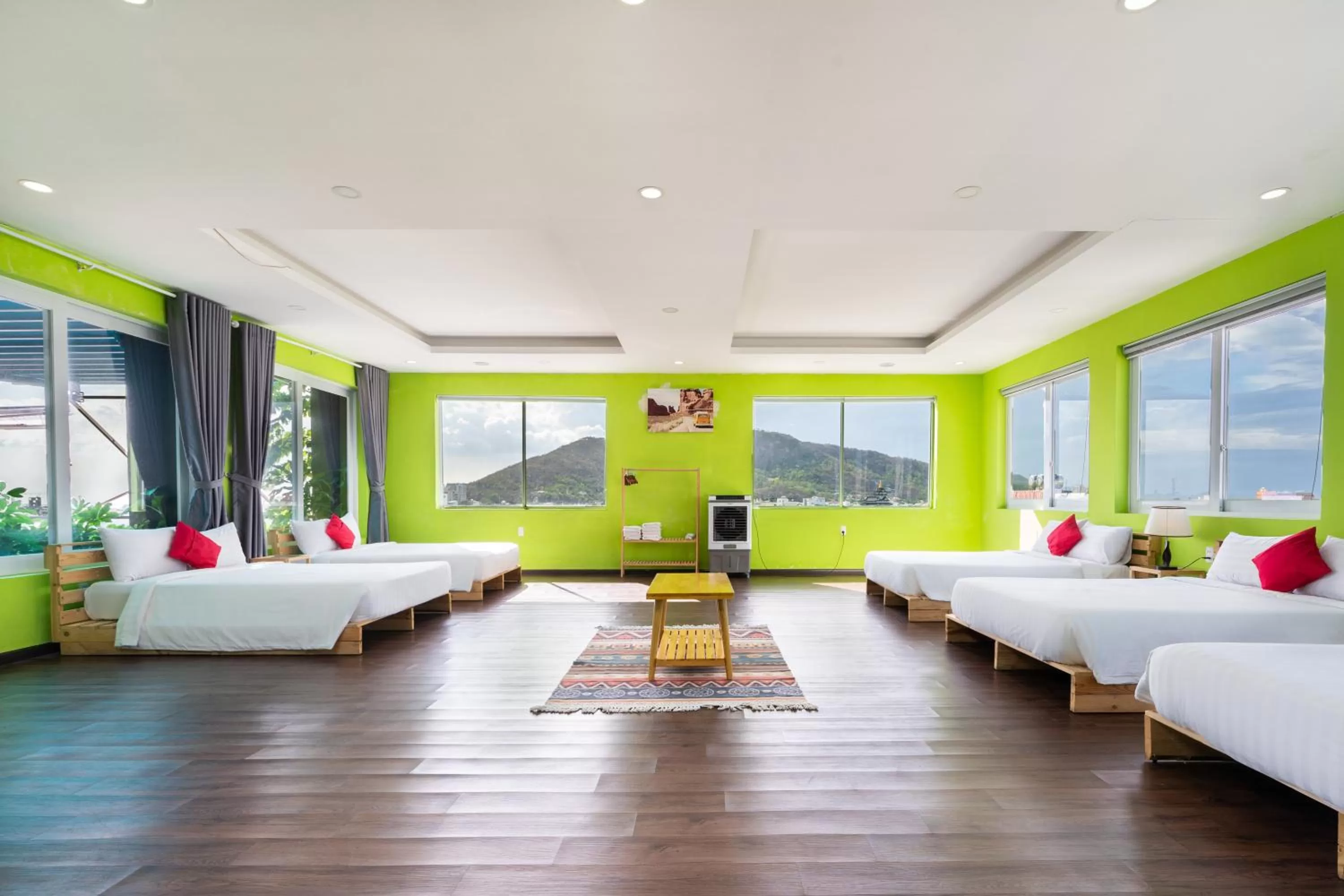 Bed in Central Hotel by Joi Hospitality