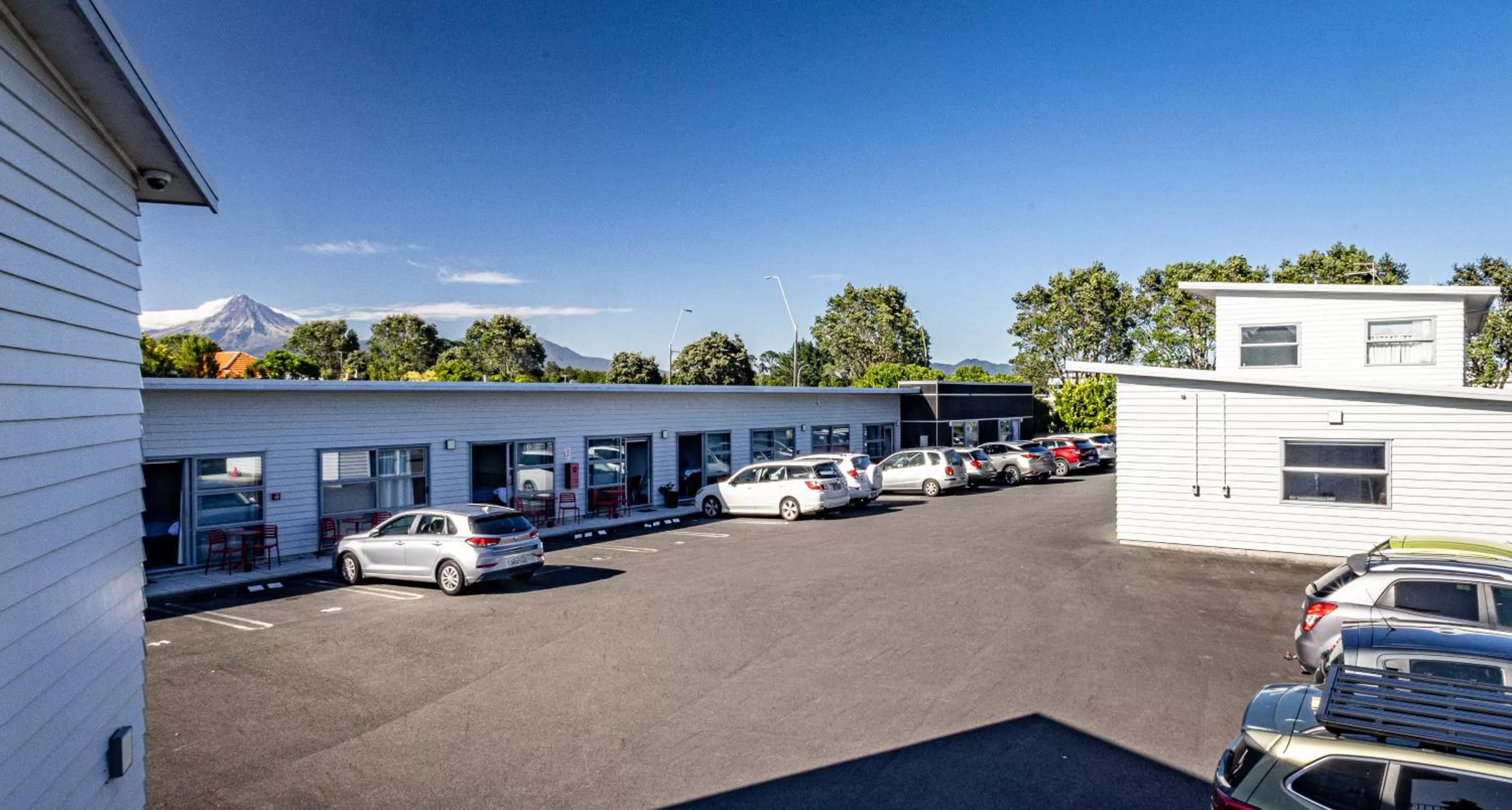 Property building in Pukekura Motor Lodge