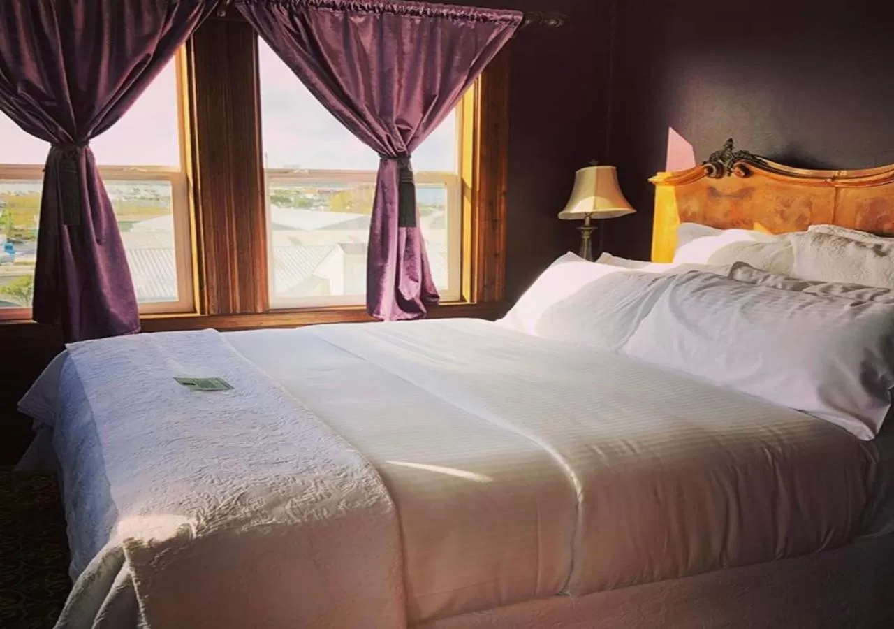 Bed in The Inn at 2nd & C