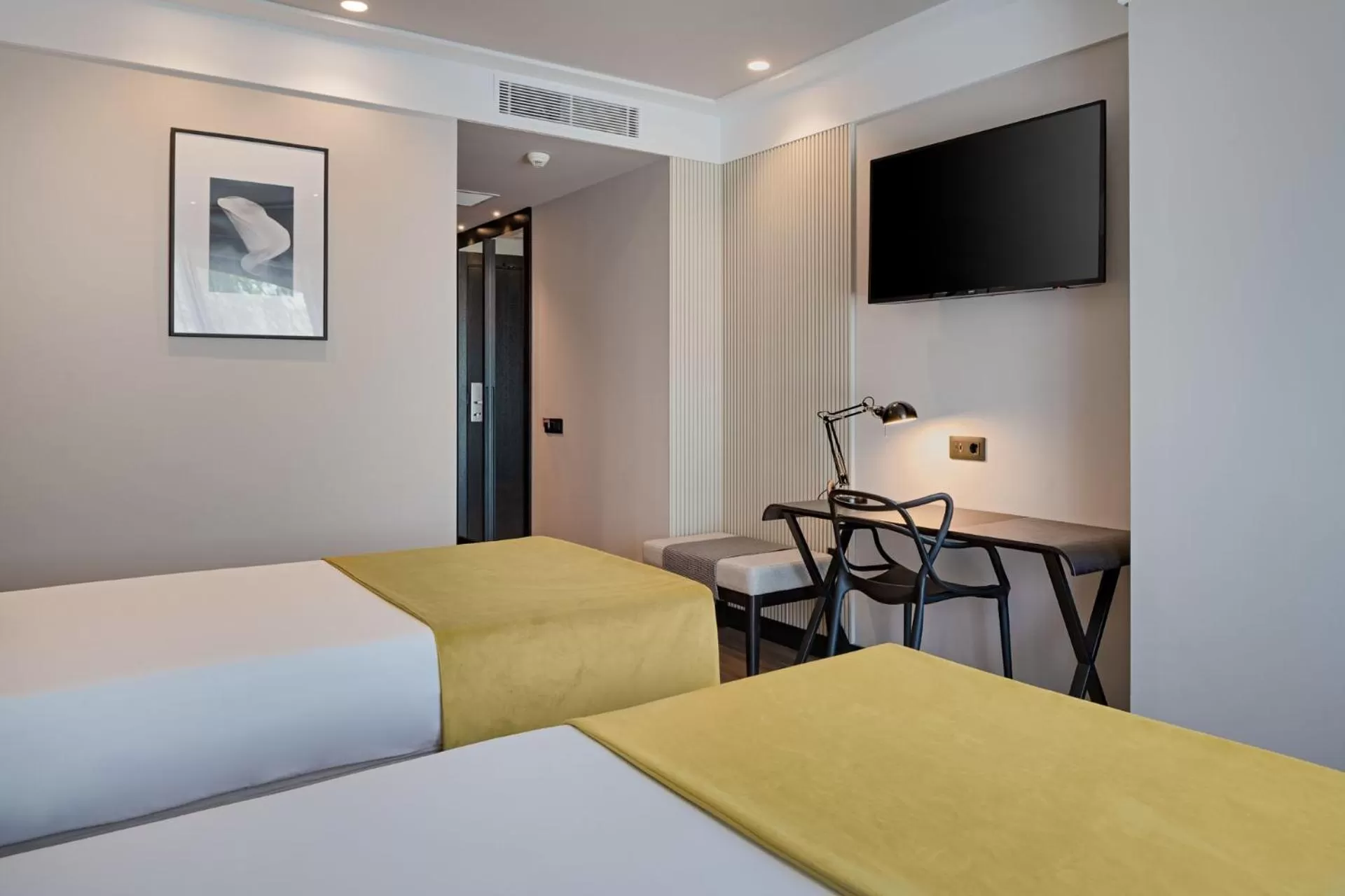 Bedroom, Bed in Hotel Parque Real